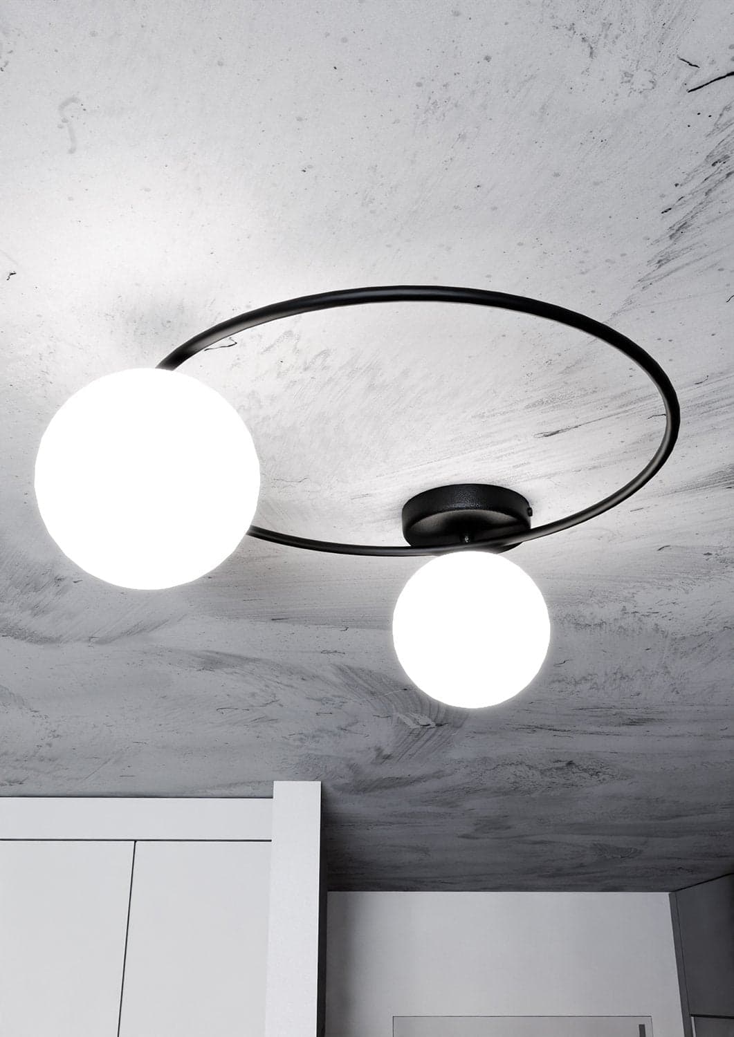 Plafoniera Minimal 2 Luci Sopra In Acciaio Nero E Sfere In Vetro Bianco in Plafoniere LuceArt - Montecorvino Pugliano, commercioVirtuoso.it