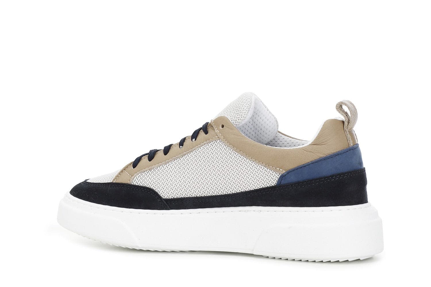 SNEAKERS IN PELLE SCAMOSCIATA E TESSUTOMESH in Sneaker casual 3A Moda Mare Sport - Bellaria Igea Marina, commercioVirtuoso.it