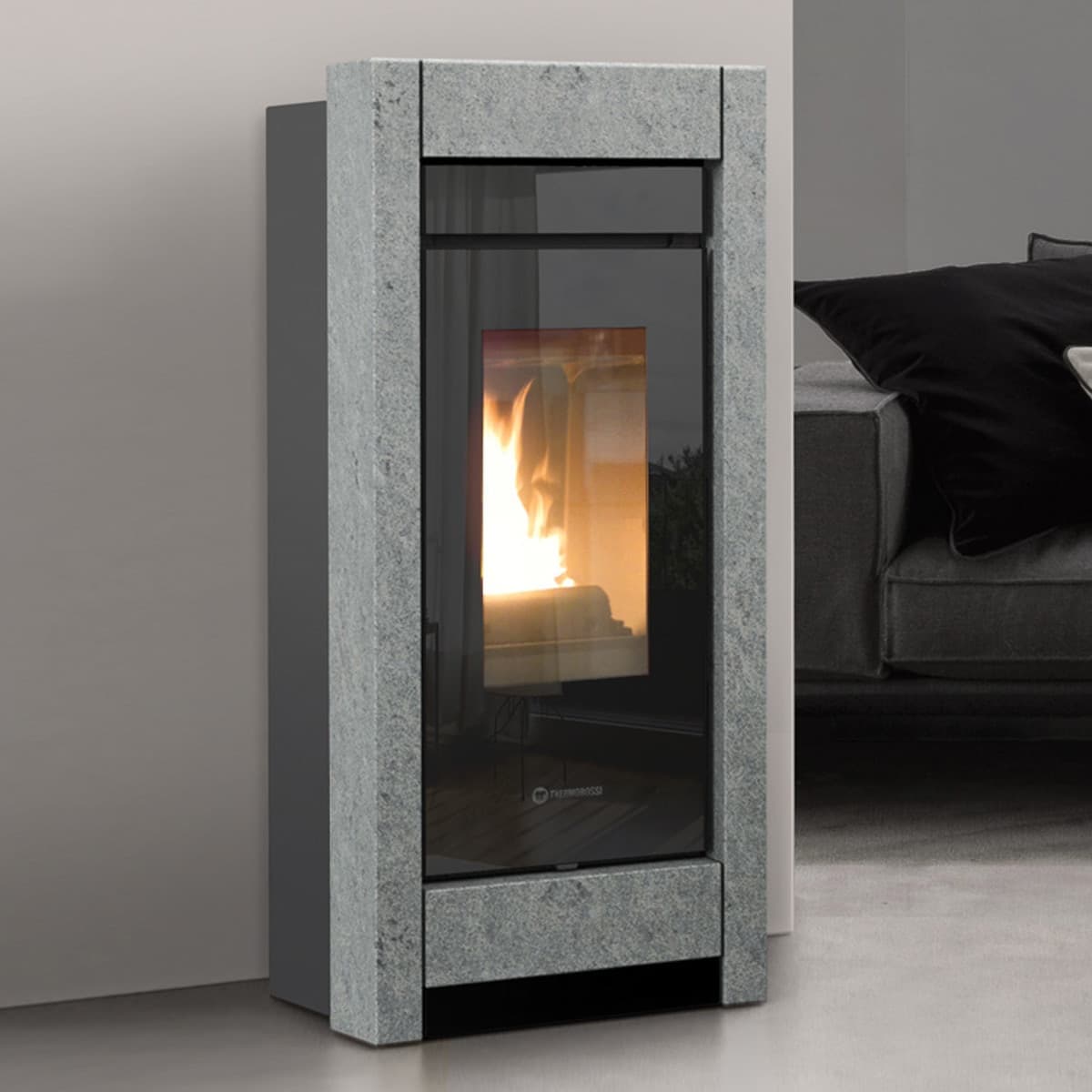 Thermorossi Termostufa a Pellet Essenza Idra 14 Stone 13,7 kW Con Rivestimento In Pietra Ollare in Stufe elettriche Masterbrico - Longobardi, commercioVirtuoso.it