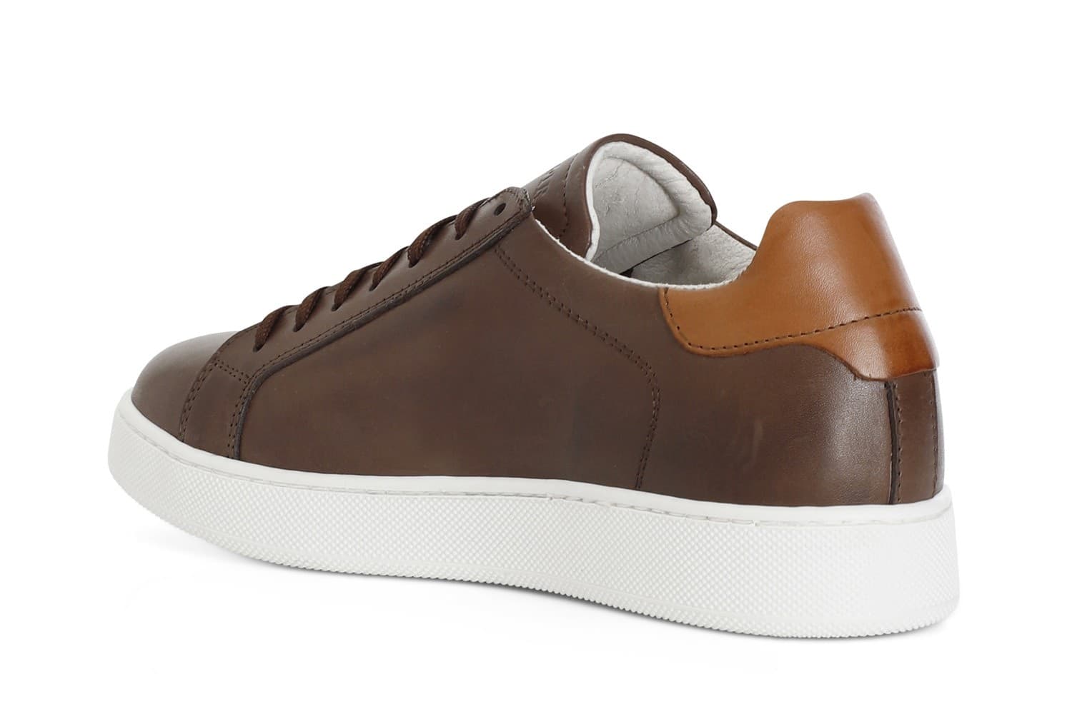SNEAKERS IN PELLE in Sneaker casual 3A Moda Mare Sport - Bellaria Igea Marina, commercioVirtuoso.it