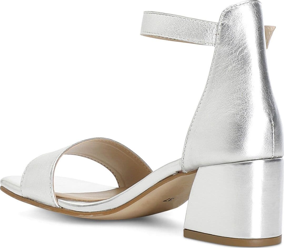SANDALO IN PELLE CON TOPPONE in Pantofole 3A Moda Mare Sport - Bellaria Igea Marina, commercioVirtuoso.it