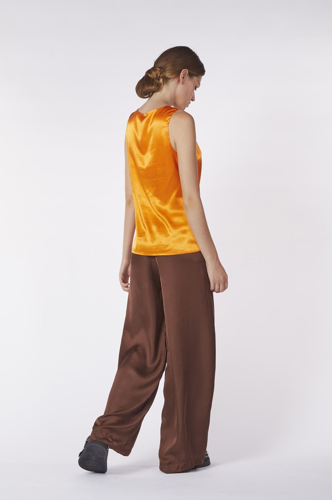 TOP CON SCOLLO DRAPPEGGIATO in Canotte e top 3A Moda Mare Sport - Bellaria Igea Marina, commercioVirtuoso.it