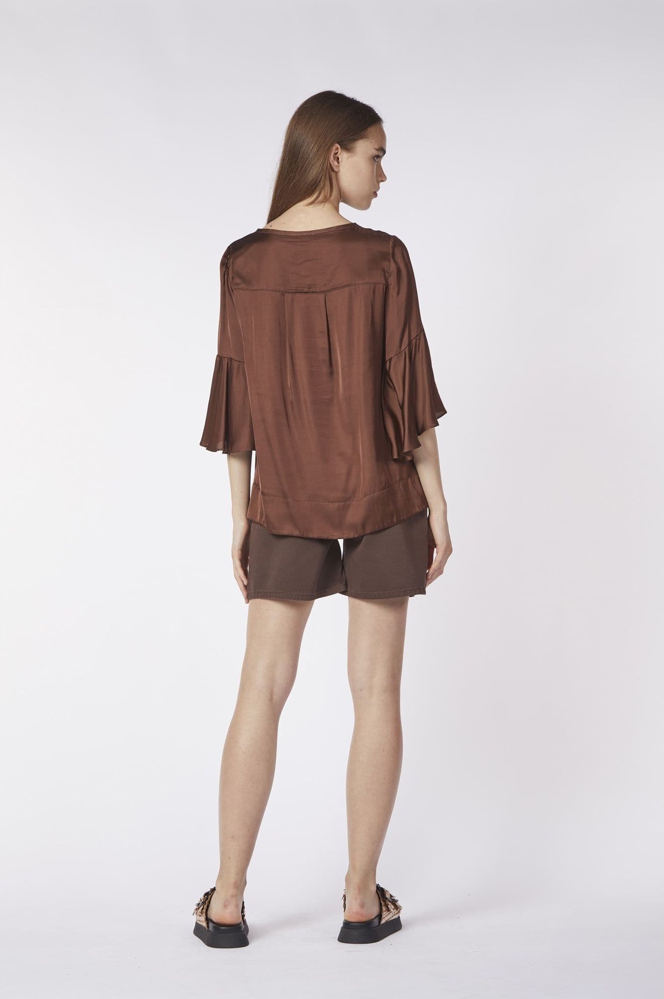 BLUSA CON BALZA ALLE MANICHE in Bluse e camicie 3A Moda Mare Sport - Bellaria Igea Marina, commercioVirtuoso.it