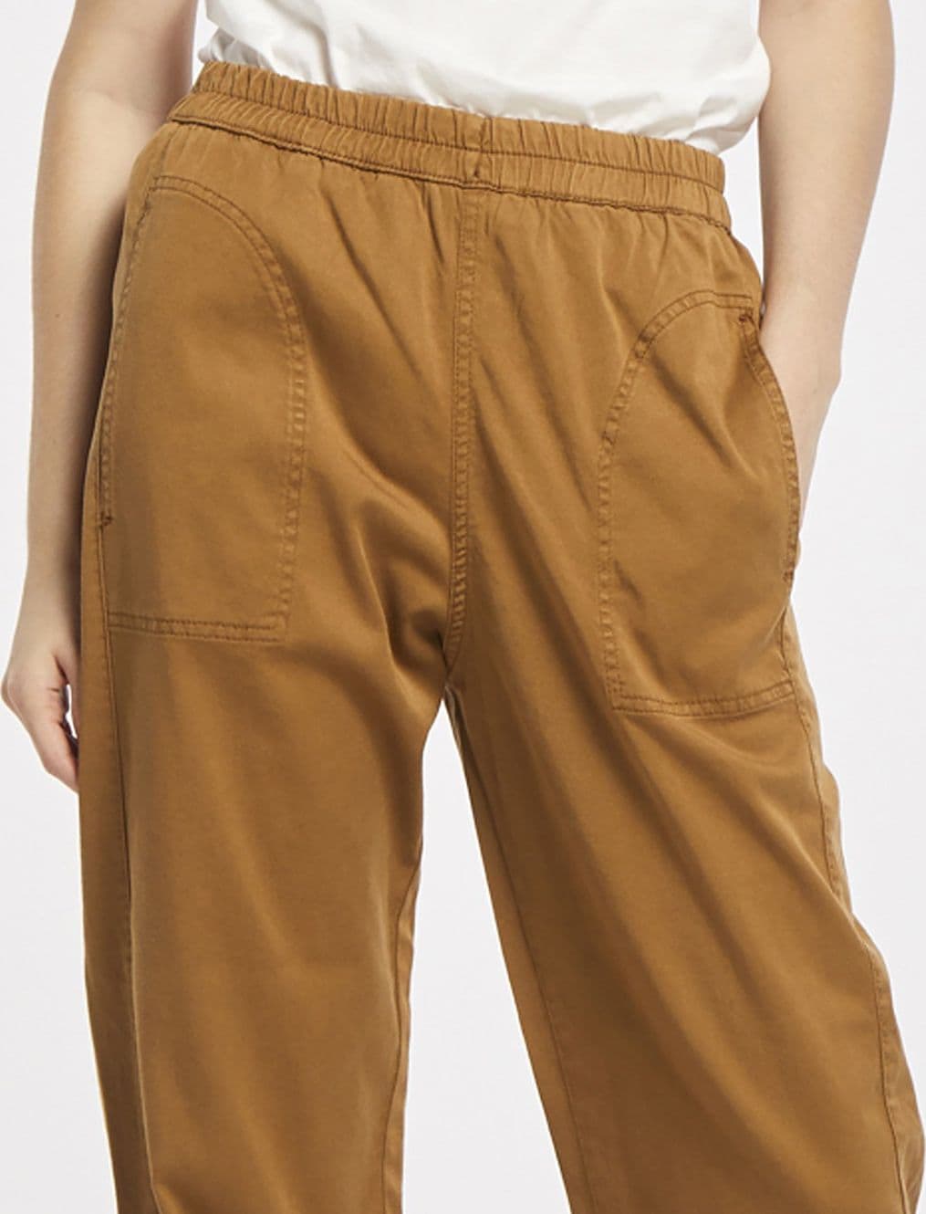 JOGGER CON VITA ELASTICATA in Pantaloni 3A Moda Mare Sport - Bellaria Igea Marina, commercioVirtuoso.it