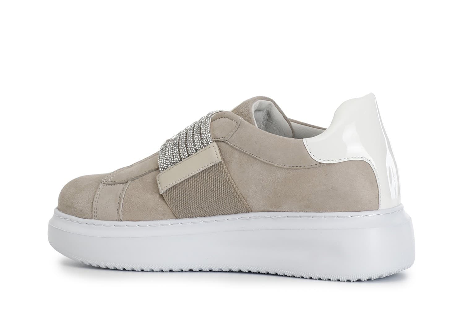 SNEAKERS IN CAMOSCIO CON FASCIA STRASS in Sneaker casual 3A Moda Mare Sport - Bellaria Igea Marina, commercioVirtuoso.it