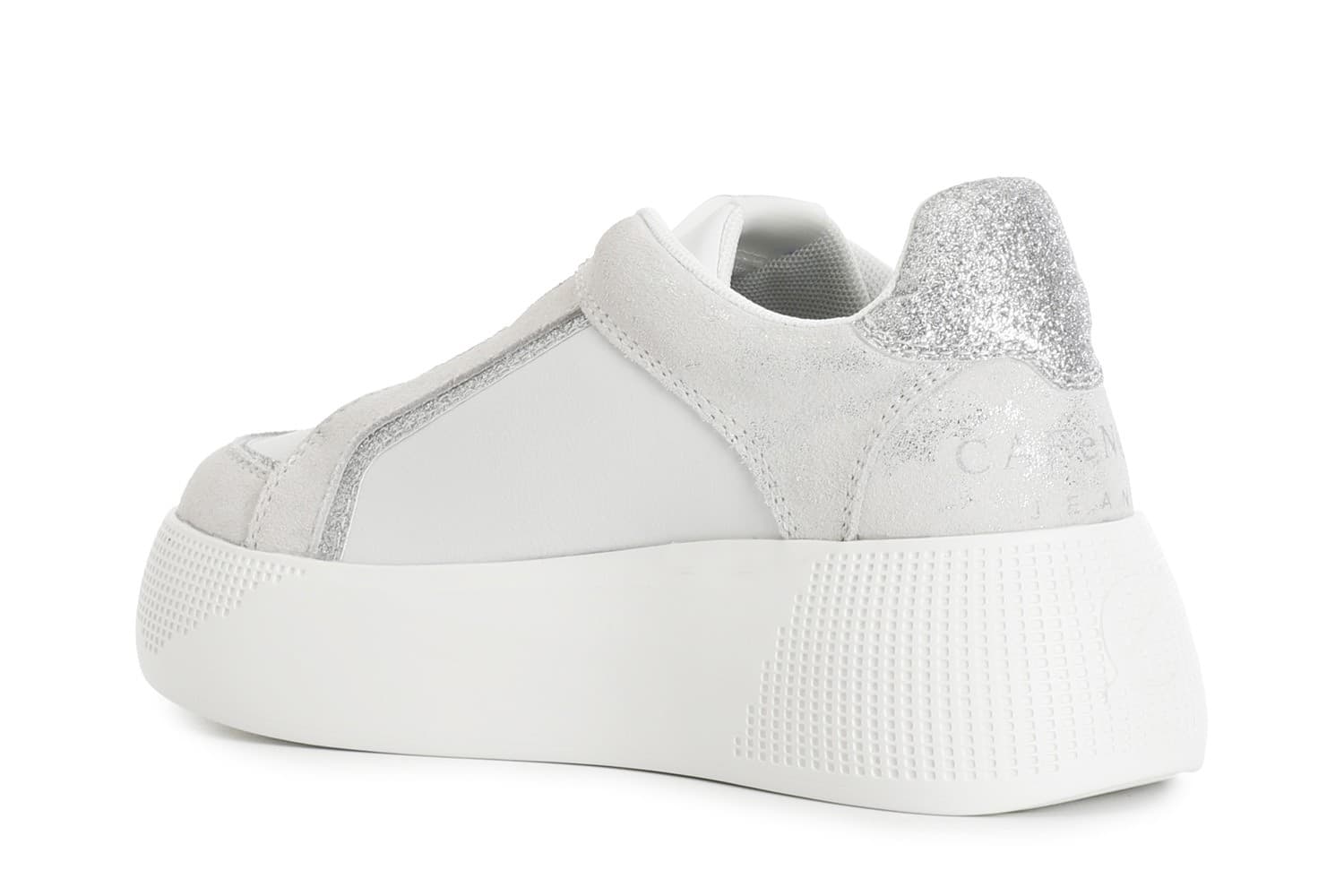 SLIPON IN PELLE SCAMOSCIATA LAMINATA CON RIPORTI GLITTER in Loafer e mocassini 3A Moda Mare Sport - Bellaria Igea Marina, commercioVirtuoso.it