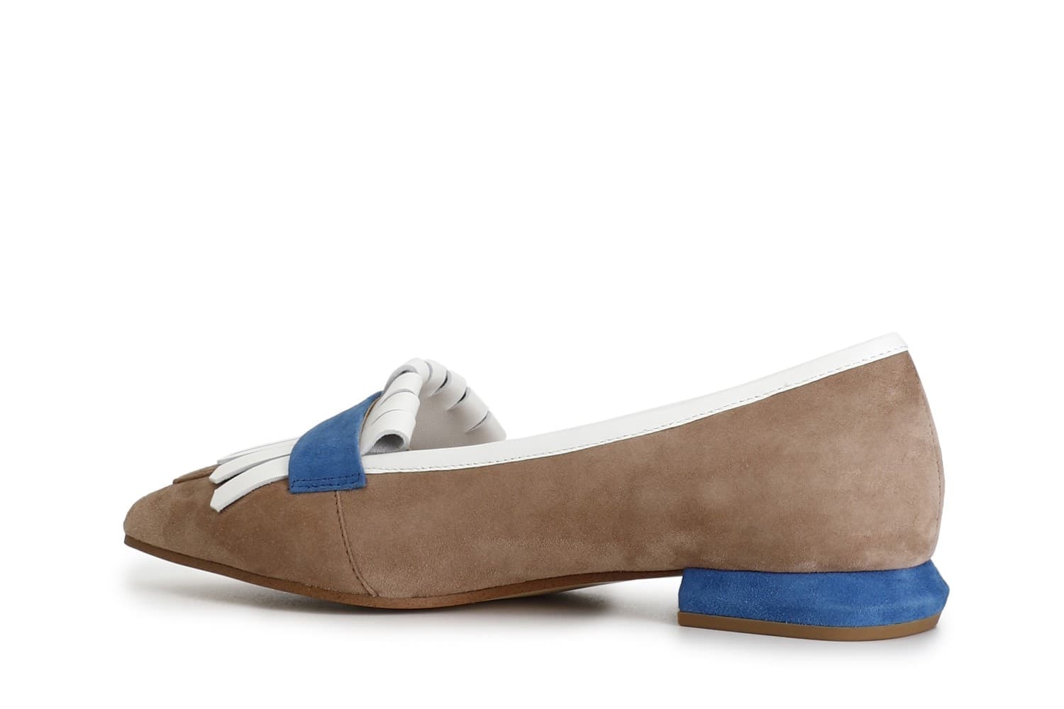 MOCASSINO IN PELLE SCAMOSCIATA CON FRANGIA in Loafer e mocassini 3A Moda Mare Sport - Bellaria Igea Marina, commercioVirtuoso.it
