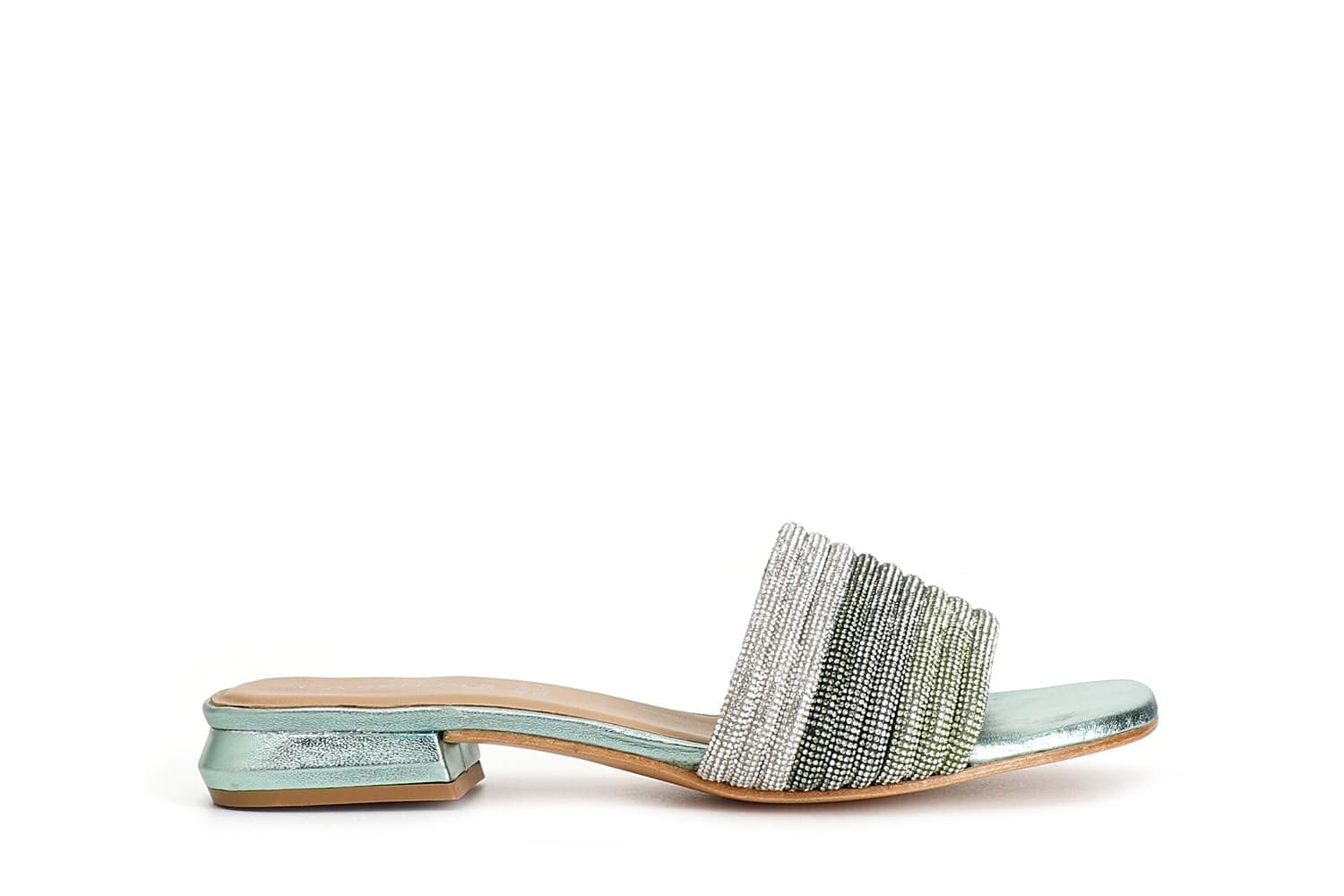 CIABATTA CON MIGNONS STRASS EFFETTO LAMINATO in Pantofole 3A Moda Mare Sport - Bellaria Igea Marina, commercioVirtuoso.it