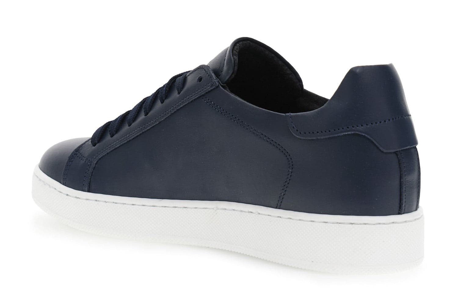 SNEAKERS IN PELLE in Sneaker casual 3A Moda Mare Sport - Bellaria Igea Marina, commercioVirtuoso.it