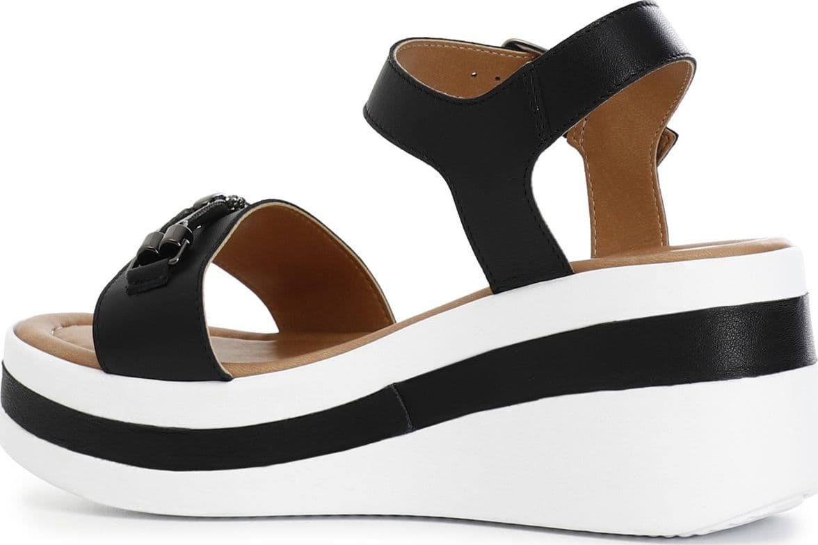 SANDALO IN NAPPA CON ACCESSORIO STRASS in Sandali moda 3A Moda Mare Sport - Bellaria Igea Marina, commercioVirtuoso.it