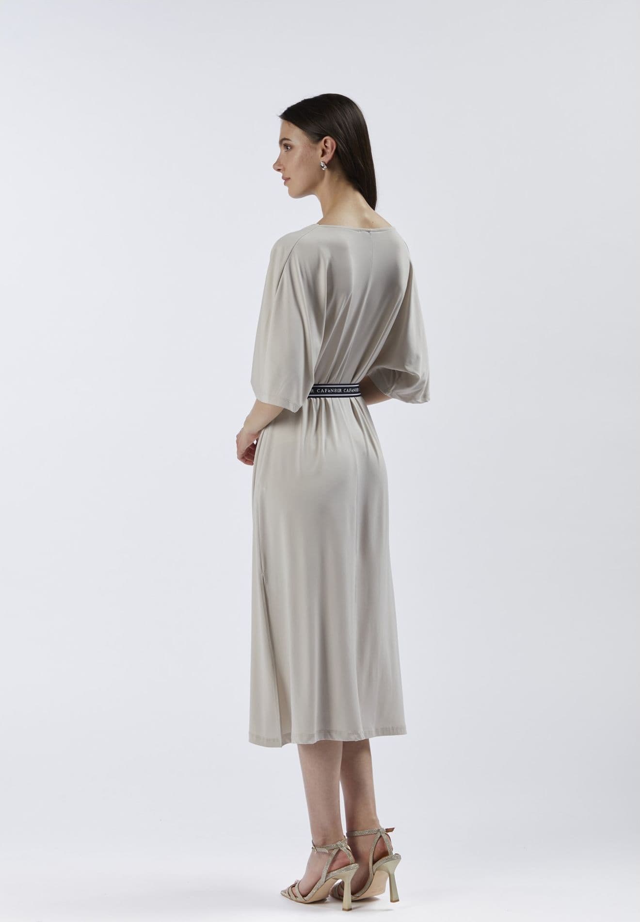 ABITO LUNGO CON SCOLLO DRAPPEGGIATO E CINTURA in Sera e Cerimonia 3A Moda Mare Sport - Bellaria Igea Marina, commercioVirtuoso.it