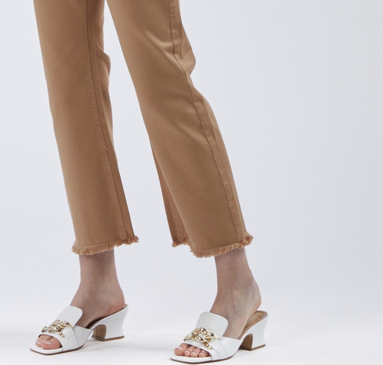 PANTALONE BOOTCUT CROPPED IN BULL DENIM in Jeans 3A Moda Mare Sport - Bellaria Igea Marina, commercioVirtuoso.it