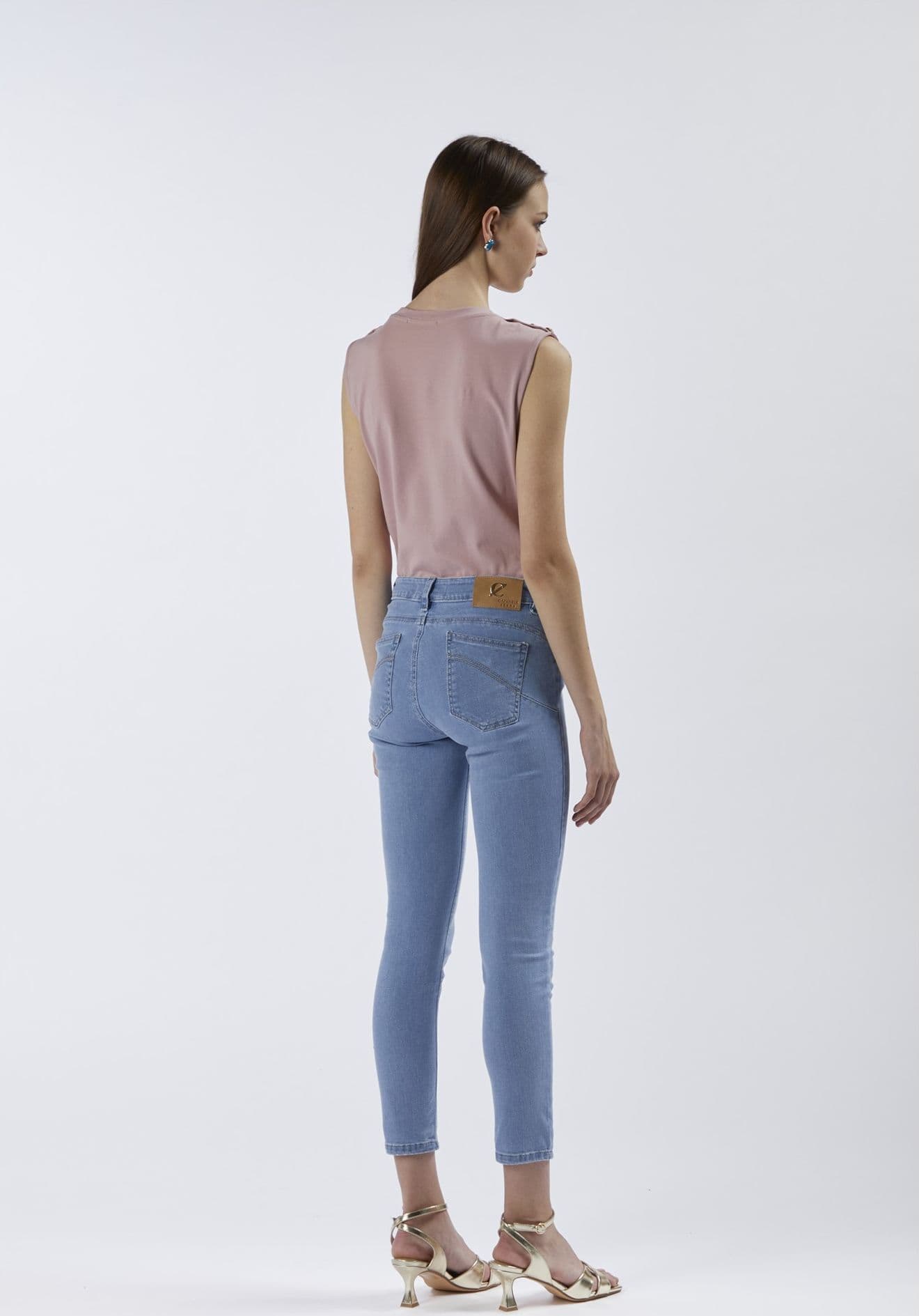 PANTALONE SKINNY CON APPLICAZIONE CATENA GIOELLO in Jeans 3A Moda Mare Sport - Bellaria Igea Marina, commercioVirtuoso.it