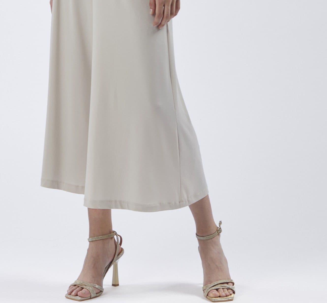 PANTALONE CULOTTE CON ELASTICO in Pantaloni 3A Moda Mare Sport - Bellaria Igea Marina, commercioVirtuoso.it