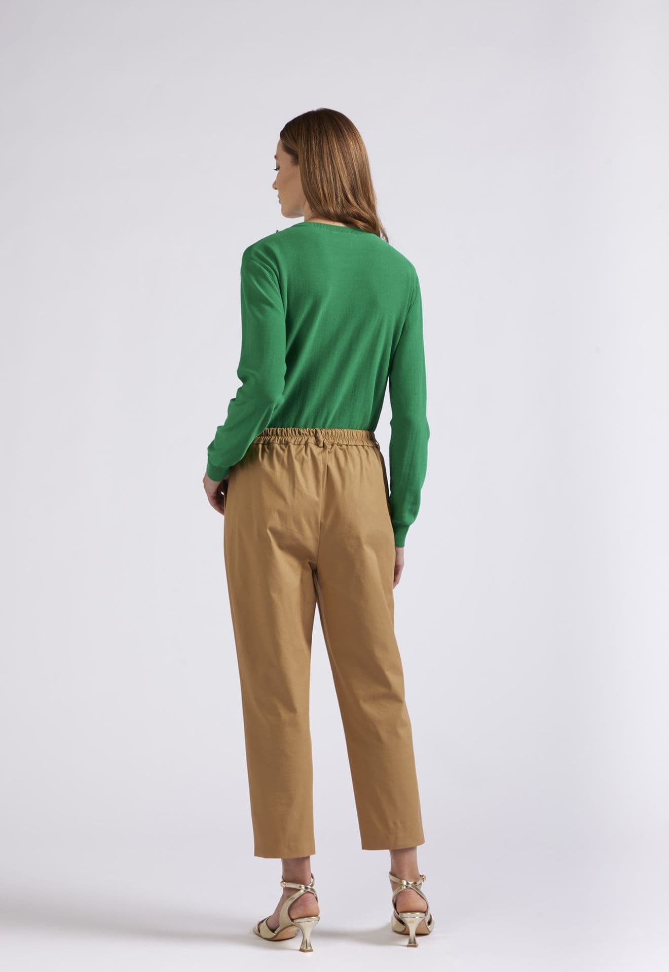 PANTALONE CHINO CON PINCES IN GABARDINADI COTONE in Pantaloni 3A Moda Mare Sport - Bellaria Igea Marina, commercioVirtuoso.it