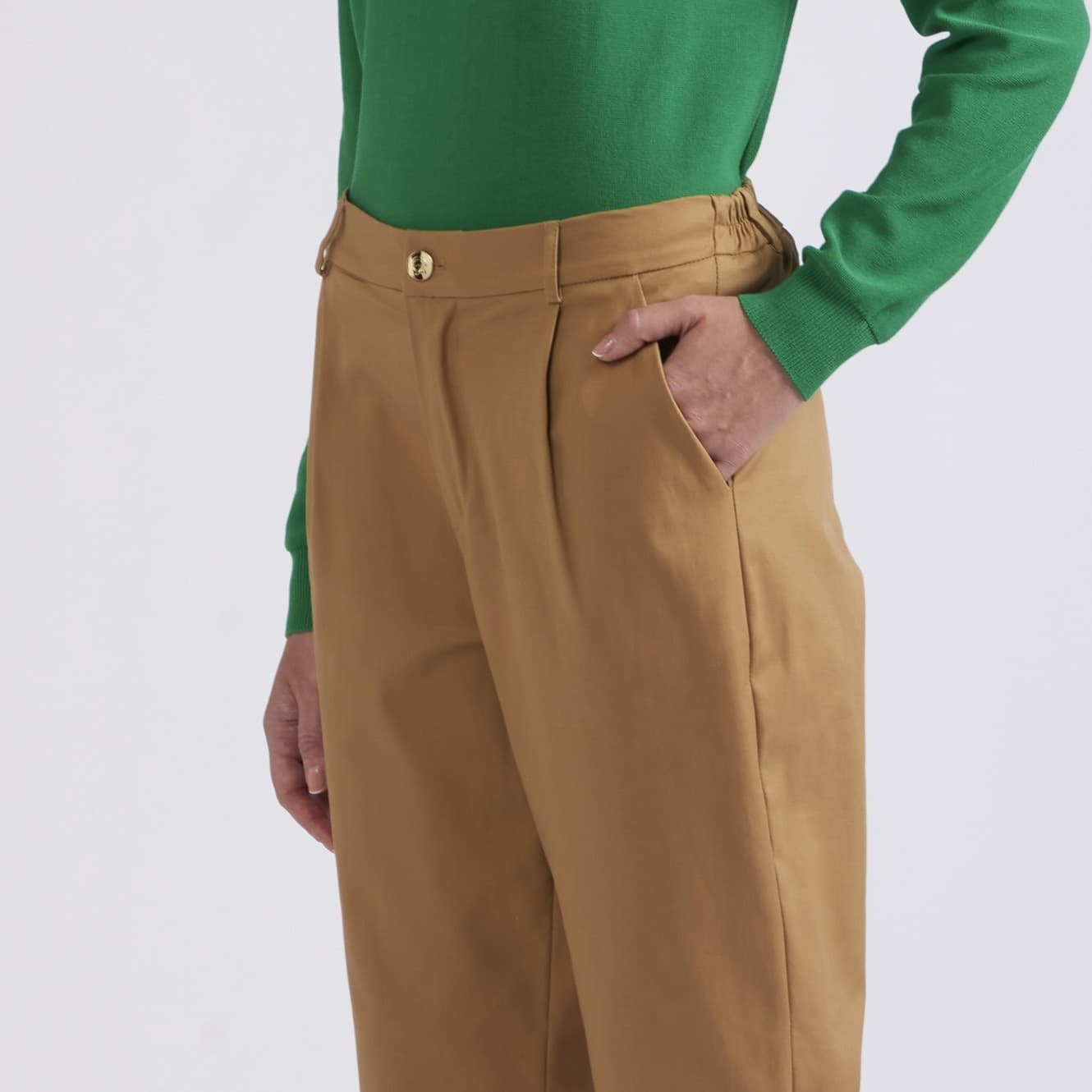 PANTALONE CHINO CON PINCES IN GABARDINADI COTONE in Pantaloni 3A Moda Mare Sport - Bellaria Igea Marina, commercioVirtuoso.it