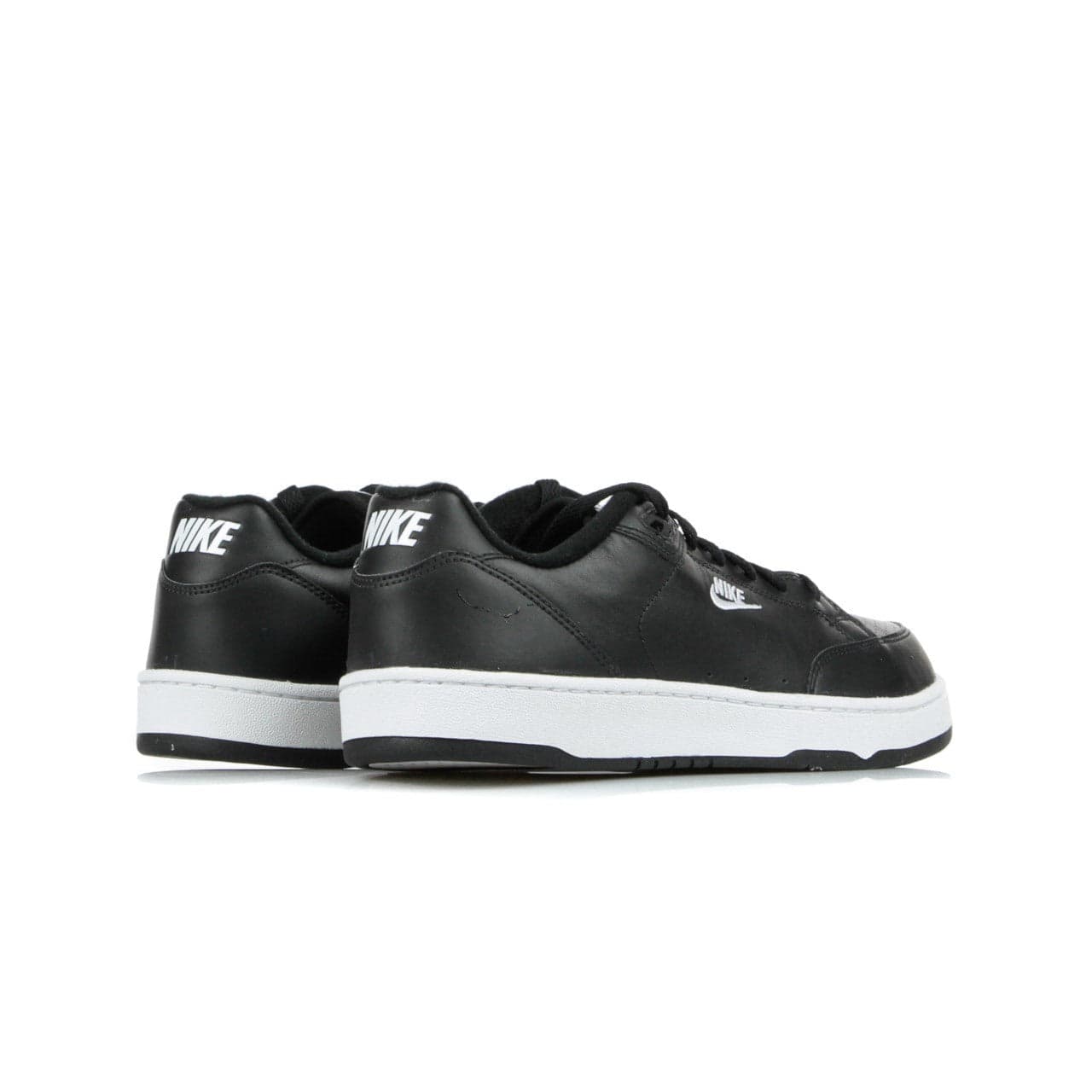 Nike Scarpa Bassa Uomo Grandstand Ii Black/white/neutral Grey da uomo in Sneaker casual Drestige - Casamassima, commercioVirtuoso.it