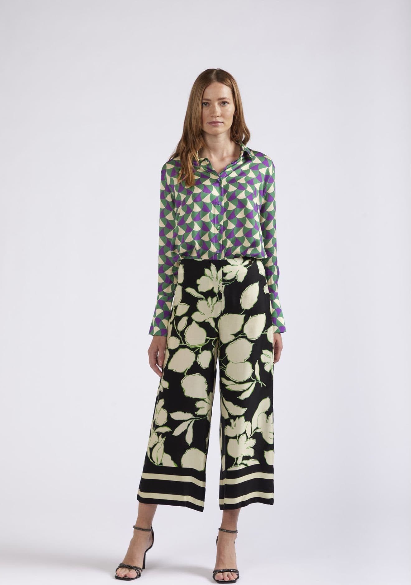 PANTALONE TIPO CULOTTE STAMPATO in Pantaloni 3A Moda Mare Sport - Bellaria Igea Marina, commercioVirtuoso.it
