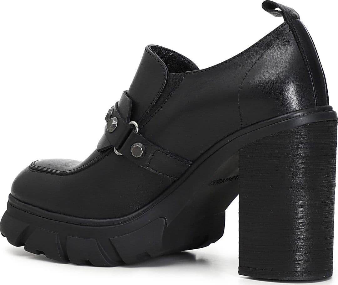 MOCASSINO TACCO ALTO IN PELLE CON PASSANTE E BORCHIE in Loafer e mocassini 3A Moda Mare Sport - Bellaria Igea Marina, commercioVirtuoso.it