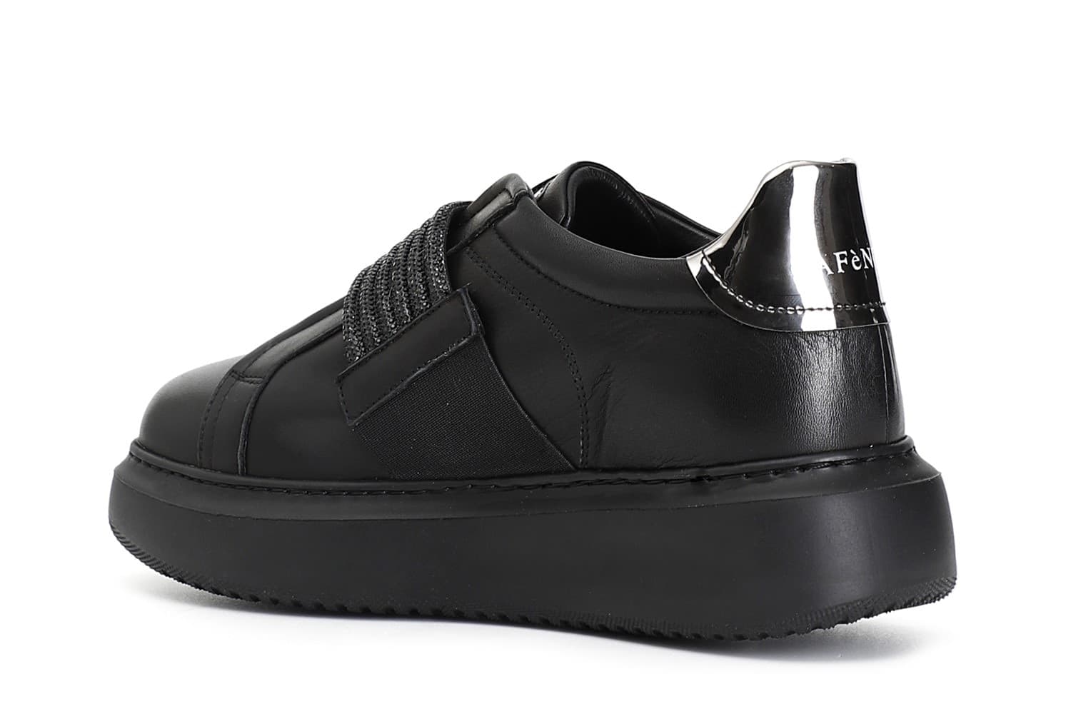 SNEAKERS IN PELLE CON ACCESSORIO STRASSE ELASTICI in Sneaker casual 3A Moda Mare Sport - Bellaria Igea Marina, commercioVirtuoso.it