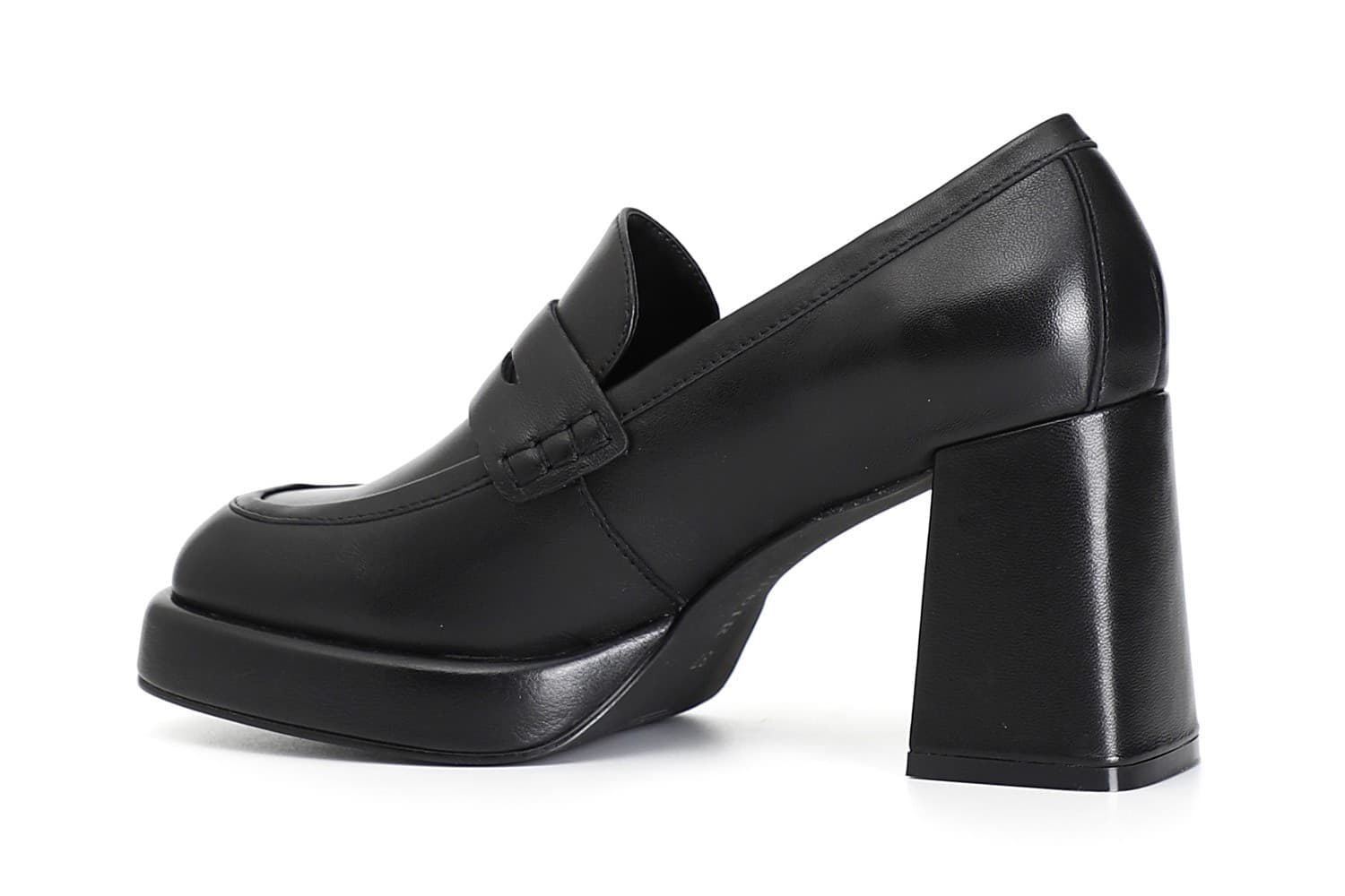 MOCASSINO IN PELLE in Loafer e mocassini 3A Moda Mare Sport - Bellaria Igea Marina, commercioVirtuoso.it