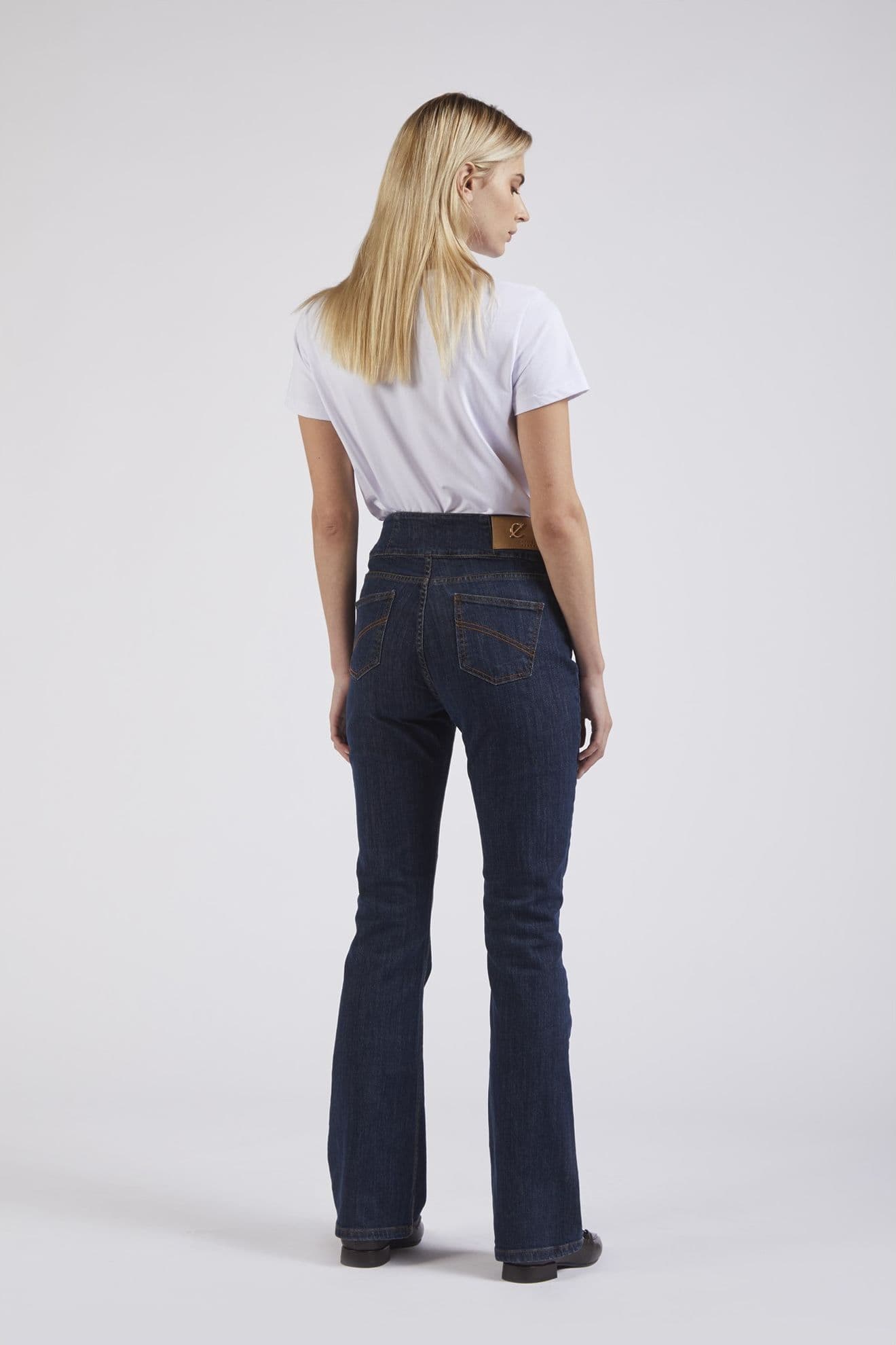 PANTALONE FLARE CON BOTTONI A VISTA A VITA ALTA in Jeans 3A Moda Mare Sport - Bellaria Igea Marina, commercioVirtuoso.it