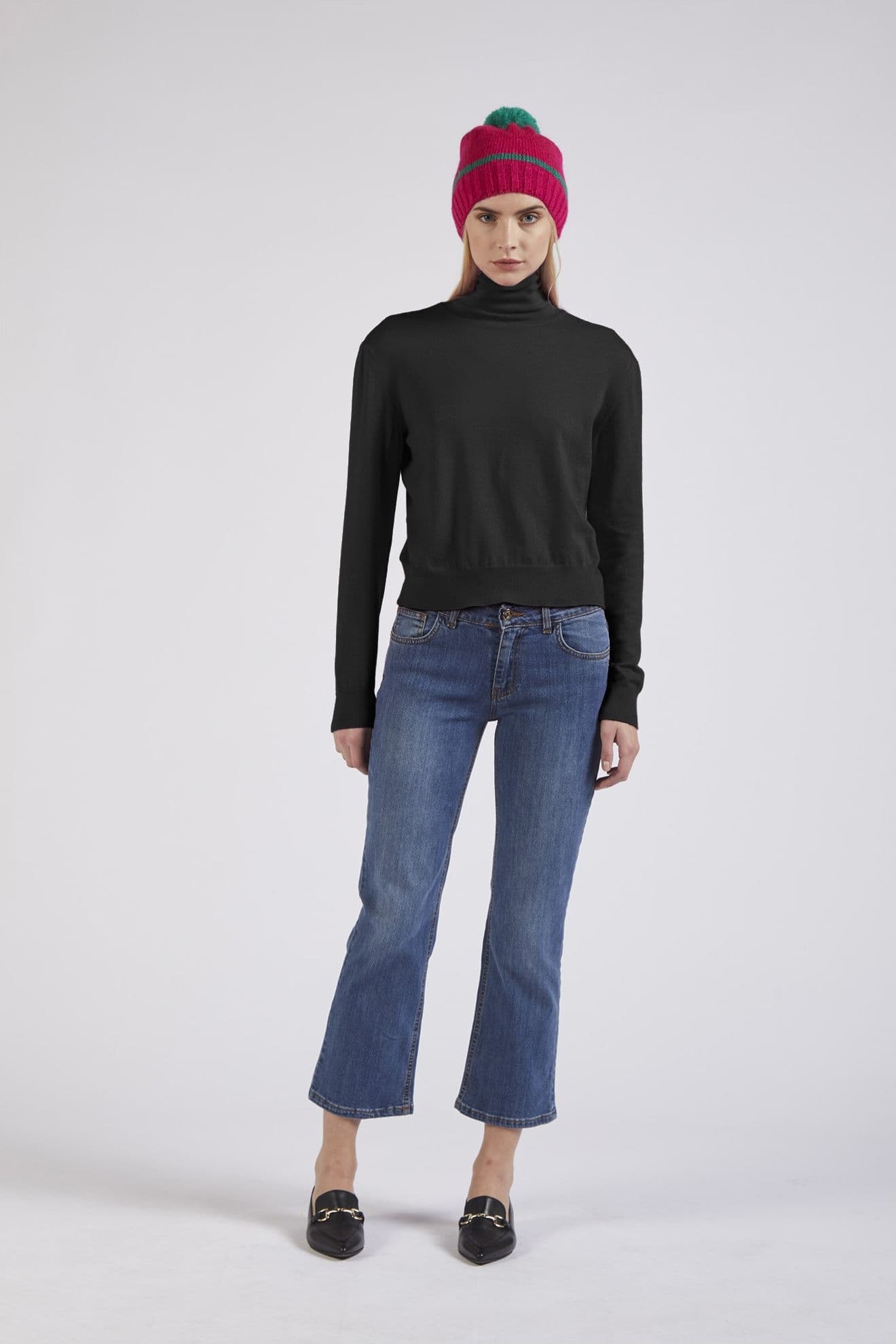MAGLIONE COLLO ALTO CON CRESPE ALLE SPALLE in Maglioni 3A Moda Mare Sport - Bellaria Igea Marina, commercioVirtuoso.it