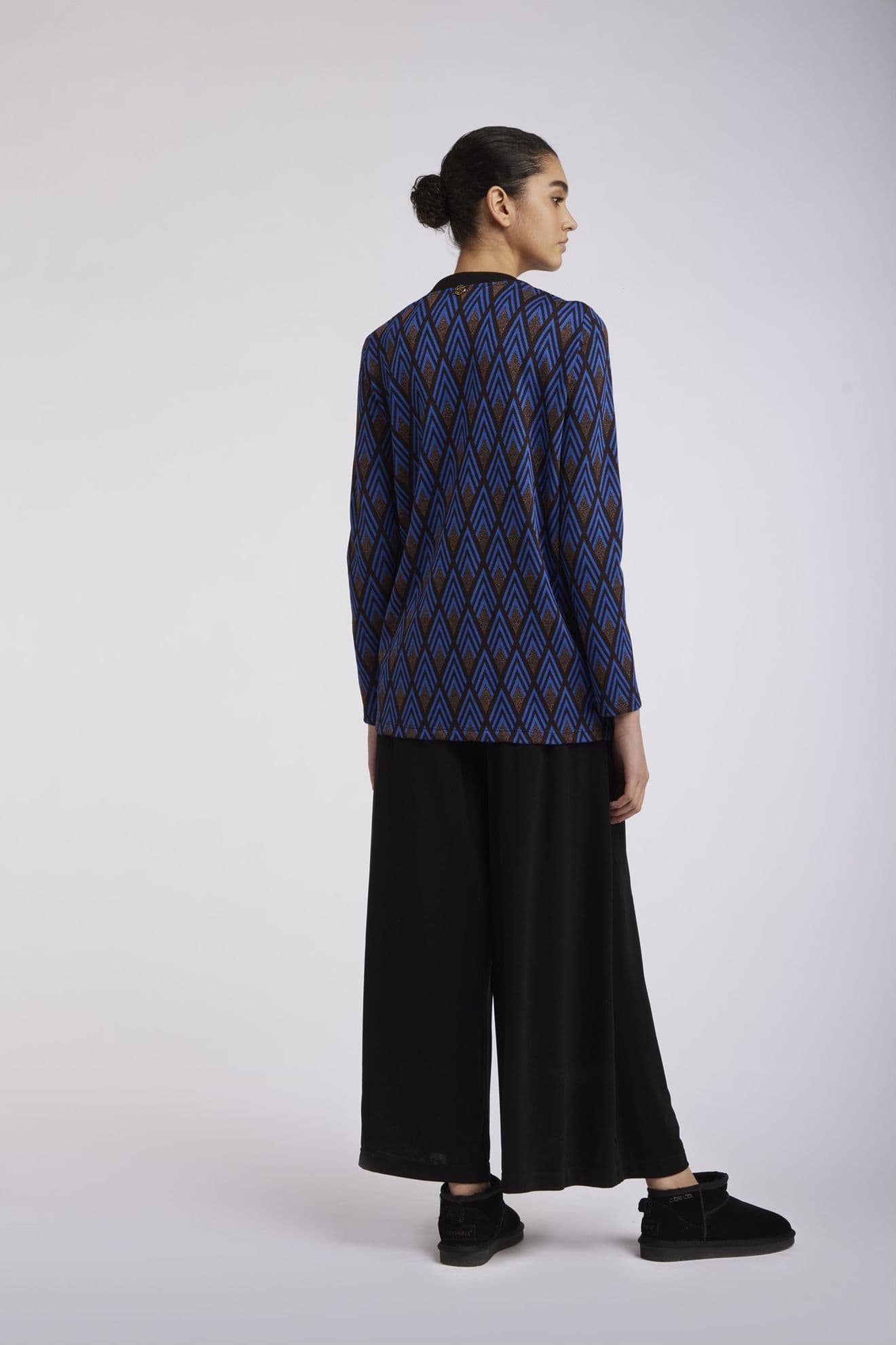 CARDIGAN LUNGO TESSUTO JACQUARD in prodotto 3A Moda Mare Sport - Bellaria Igea Marina, commercioVirtuoso.it