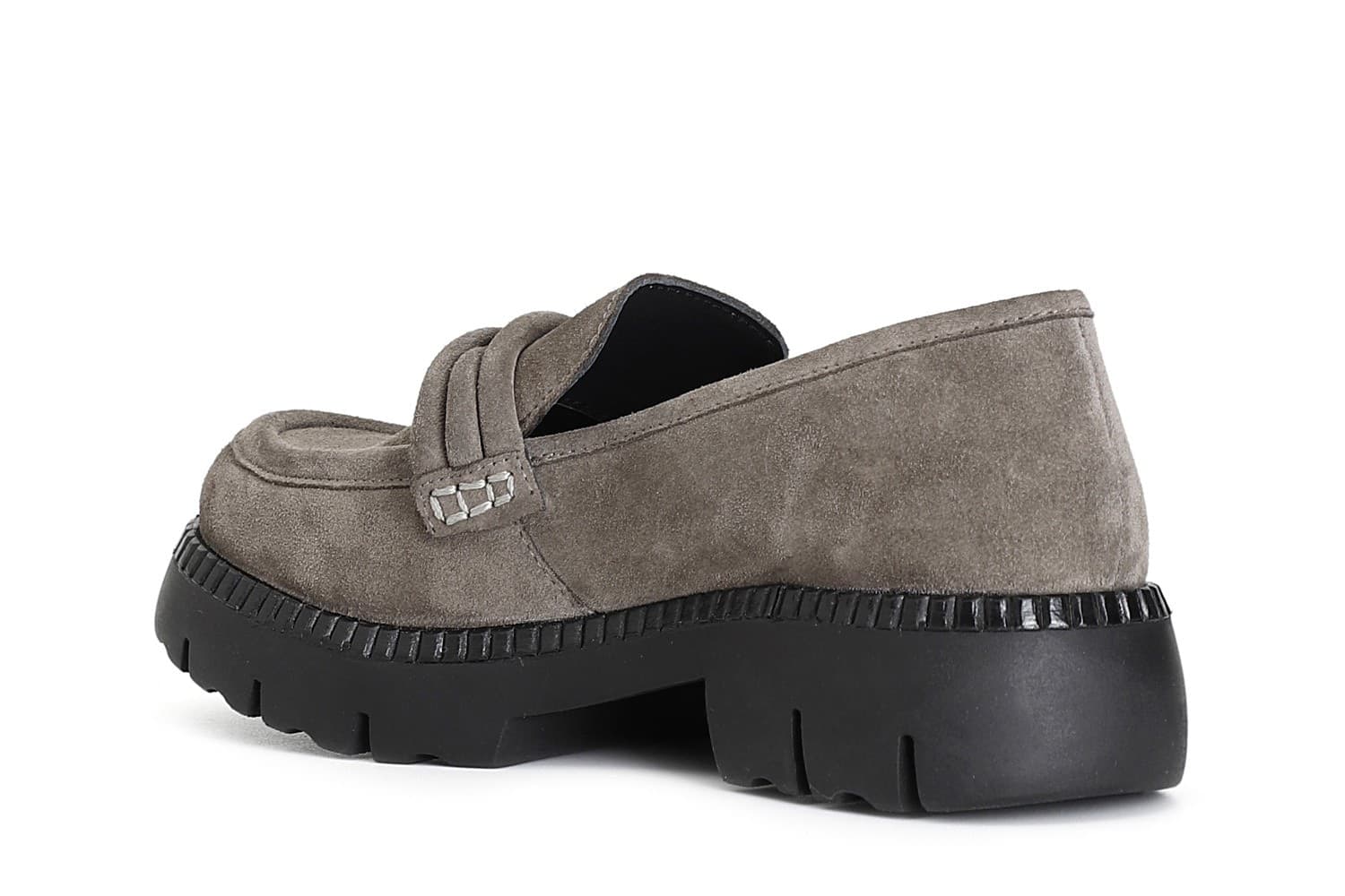 MOCASSINO IN PELLE SCAMOSCIATA CON MIGNON in Loafer e mocassini 3A Moda Mare Sport - Bellaria Igea Marina, commercioVirtuoso.it