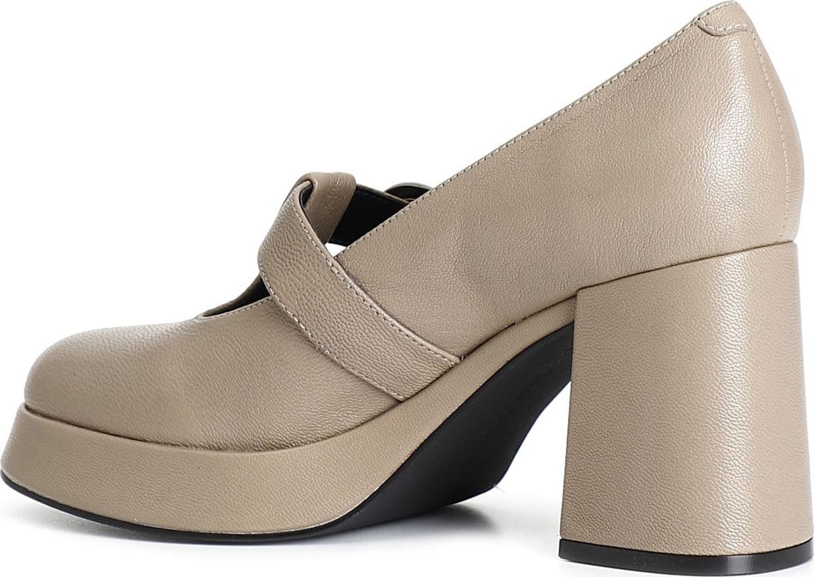 DÉCOLLETÉ IN NAPPA CON FIBBIA in Scarpe col tacco 3A Moda Mare Sport - Bellaria Igea Marina, commercioVirtuoso.it