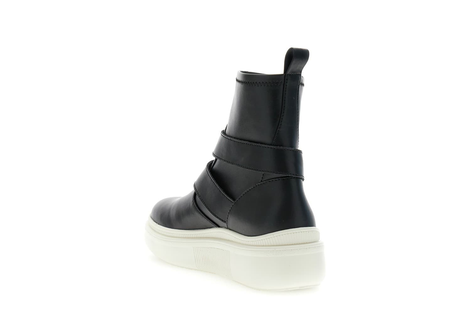 SNEAKER TRONCHETTO IN PELLE RIVESTITA ESINTETICO EFFETTO PELLE CON ACCESSORIO in Stivali 3A Moda Mare Sport - Bellaria Igea Marina, commercioVirtuoso.it