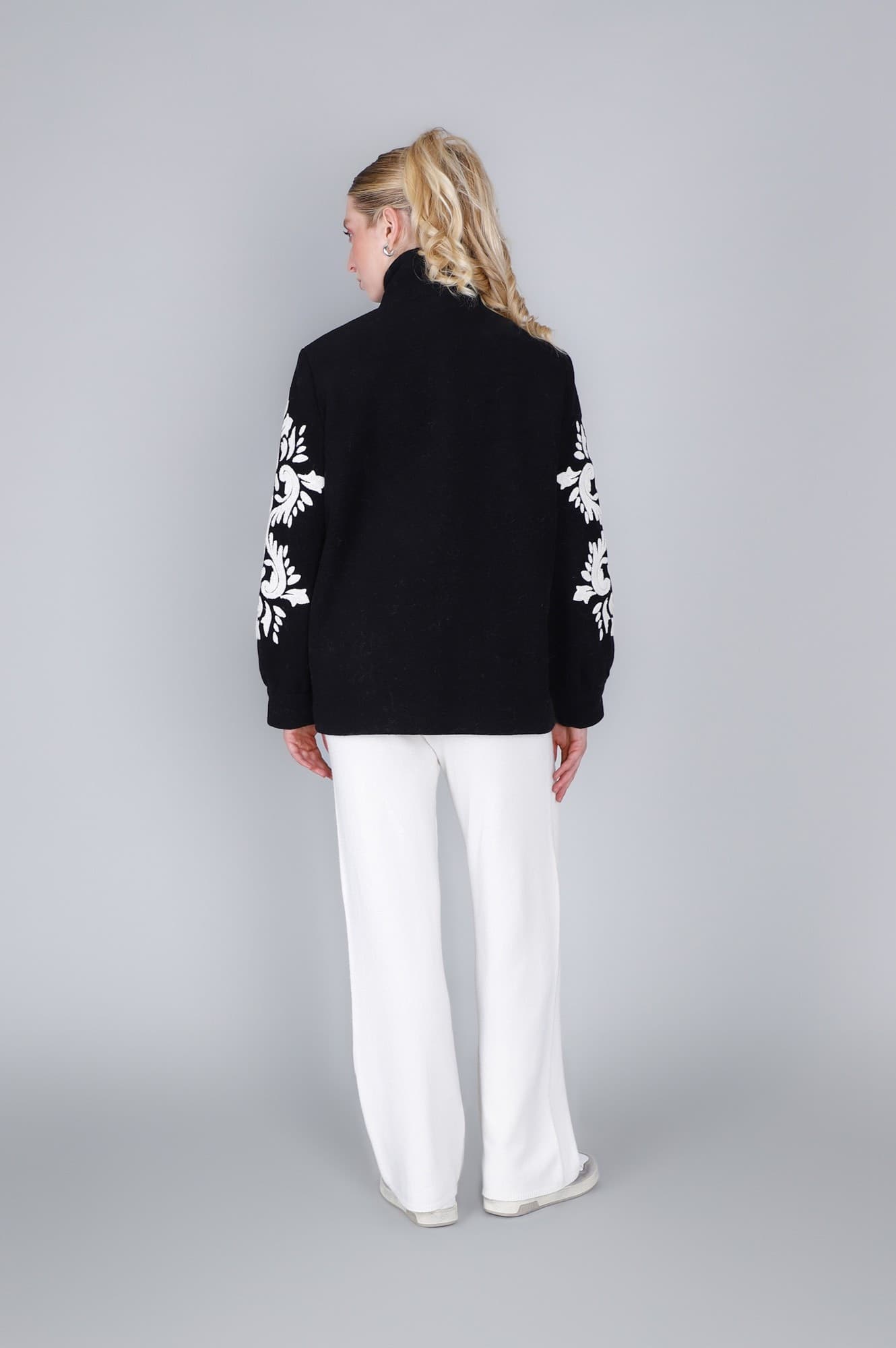 CAPPOTTO CORTO MANICHE RICAMATE in Cardigan 3A Moda Mare Sport - Bellaria Igea Marina, commercioVirtuoso.it