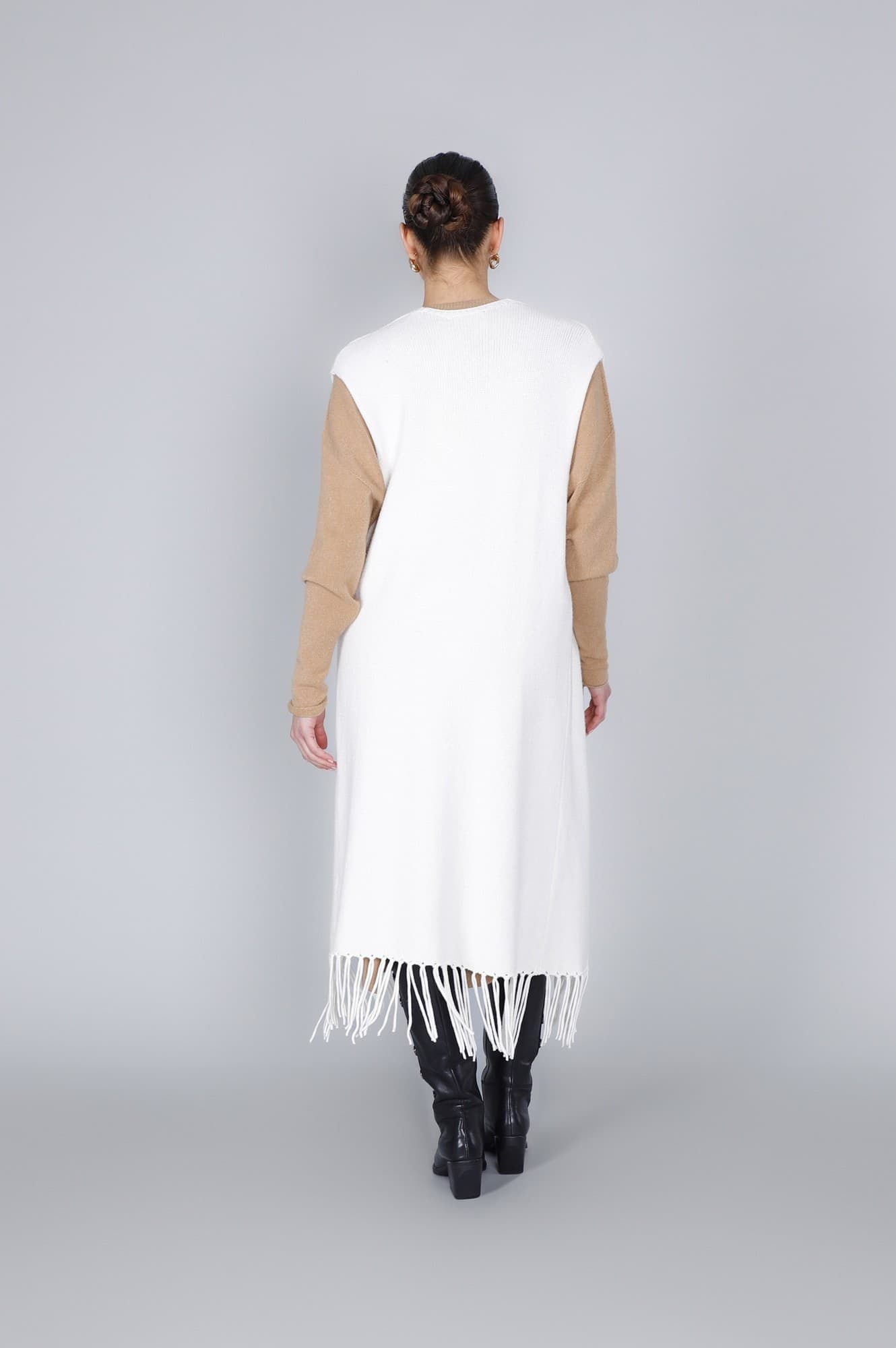 GILET OVERSIZE CON FRANGE in Gilet 3A Moda Mare Sport - Bellaria Igea Marina, commercioVirtuoso.it