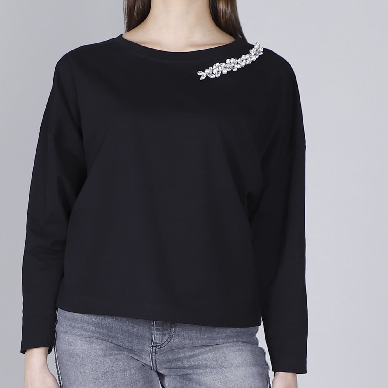 T SHIRT MANICA LUNGA CON APPLICAZIONE STRASS in Bluse e camicie 3A Moda Mare Sport - Bellaria Igea Marina, commercioVirtuoso.it