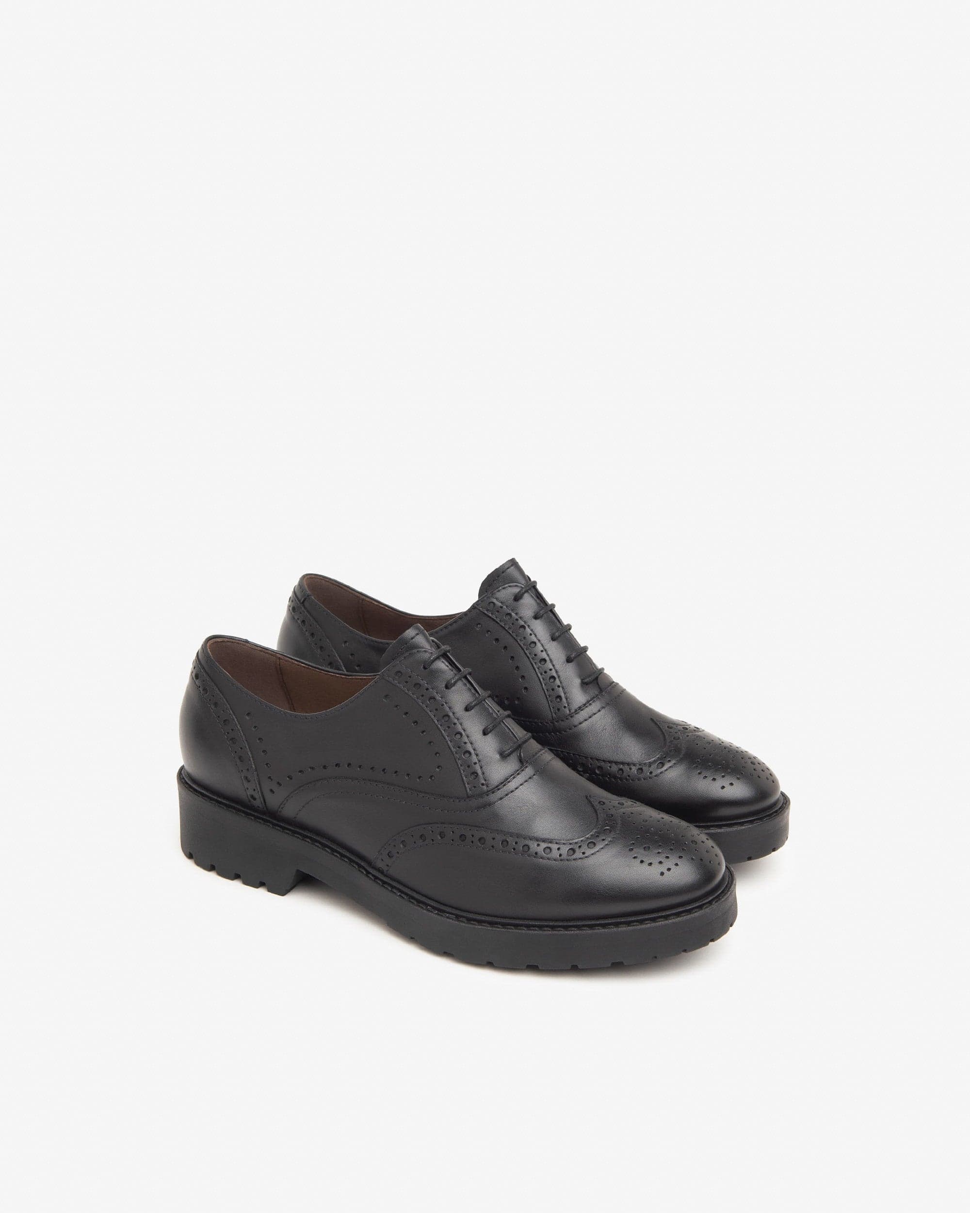 Nero Giardini stringate donna in pelle nero I411450D100 in Oxford e Derby Teresi Calzature - Marsala, commercioVirtuoso.it