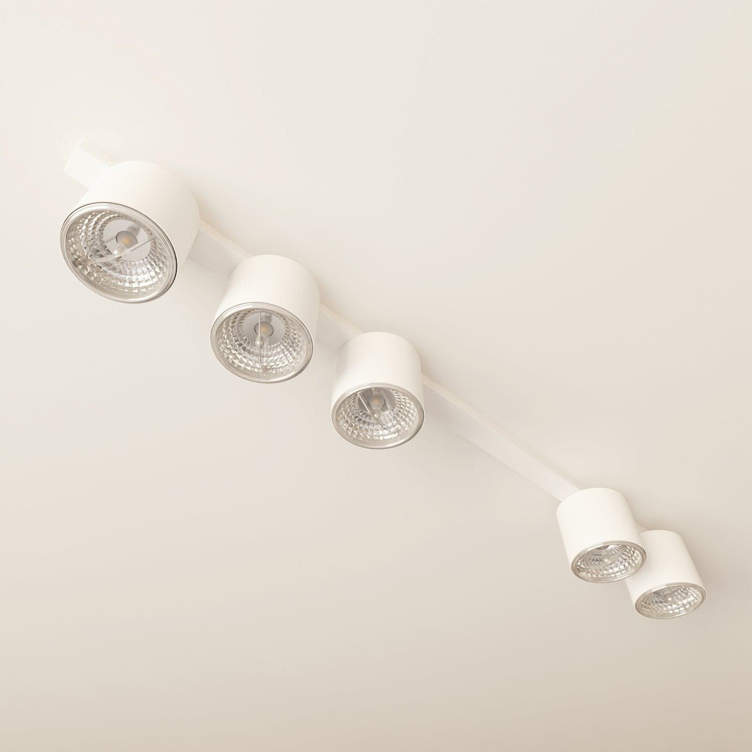 Plafoniera Moderna 5 Luci Faretti Nano In Acciaio Bianco in Plafoniere LuceArt - Montecorvino Pugliano, commercioVirtuoso.it