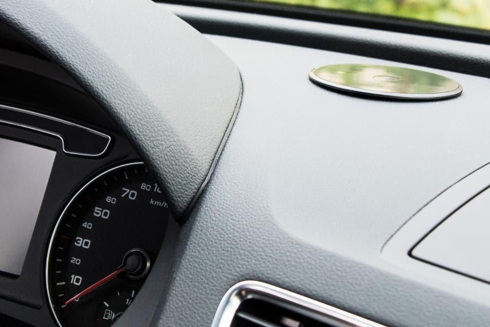 Supporto da Auto per Smartphone / Tablet con Ventosa Nero in Alloggiamenti Scontolo.net - Potenza, commercioVirtuoso.it
