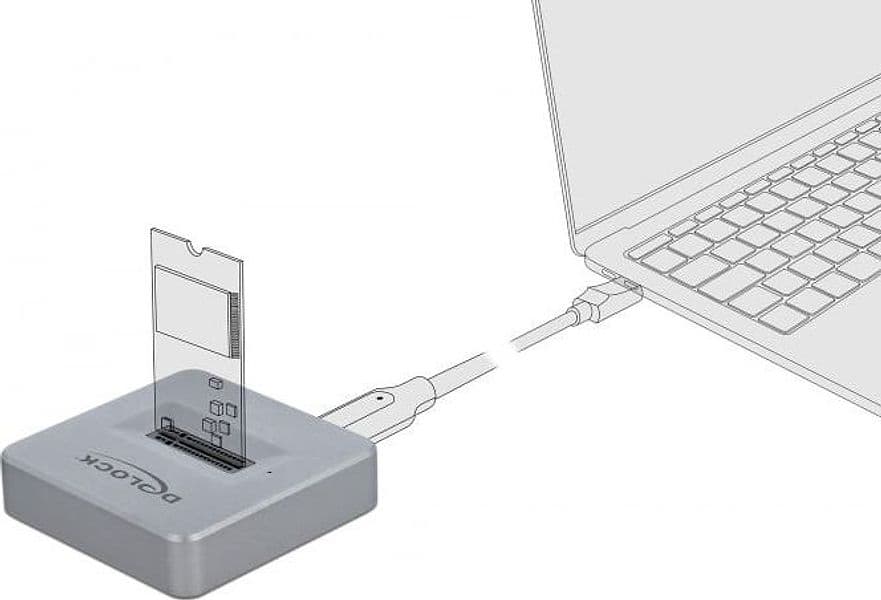 Docking Station per SSD M.2 NVMe PCIe SSD con USB Type-C&trade Femmina in  Scontolo.net - Potenza, commercioVirtuoso.it