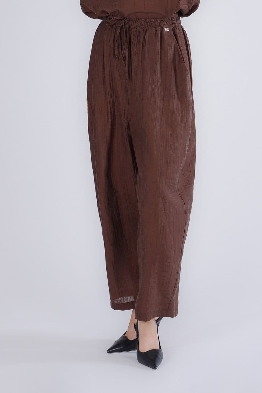 PANTALONE VITA ELASTICATA TESSUTO ARRICCIATO in Pantaloni 3A Moda Mare Sport - Bellaria Igea Marina, commercioVirtuoso.it