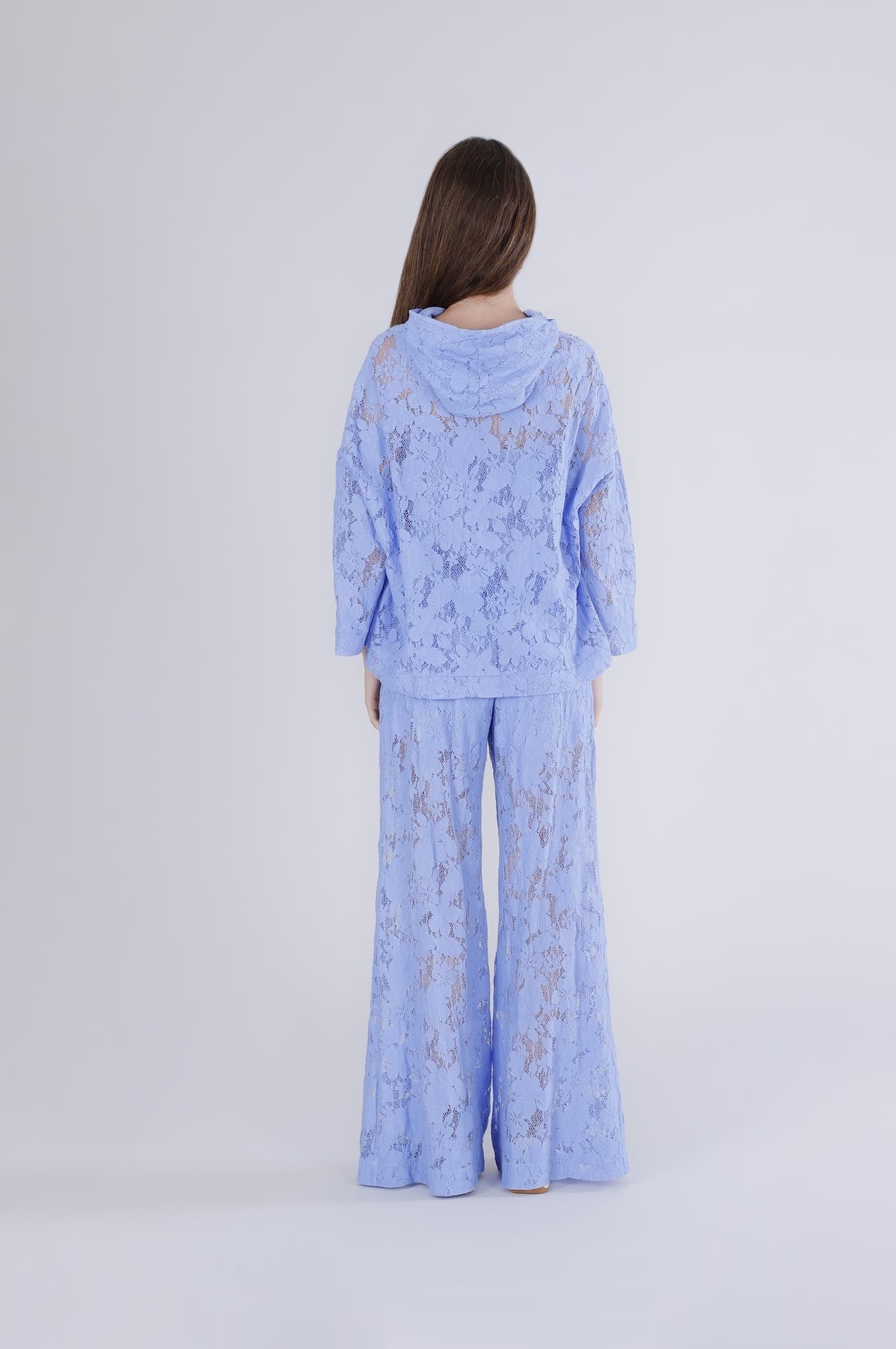 BLUSA CON CAPPUCCIO IN PIZZO in Bluse e camicie 3A Moda Mare Sport - Bellaria Igea Marina, commercioVirtuoso.it