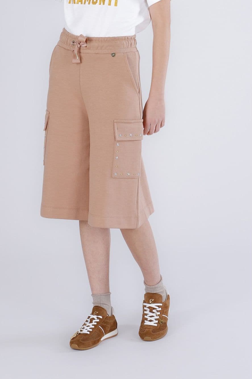 BERMUDA IN FELPA CON TASCONI E CON APPLICAZIONE in Pantaloncini 3A Moda Mare Sport - Bellaria Igea Marina, commercioVirtuoso.it