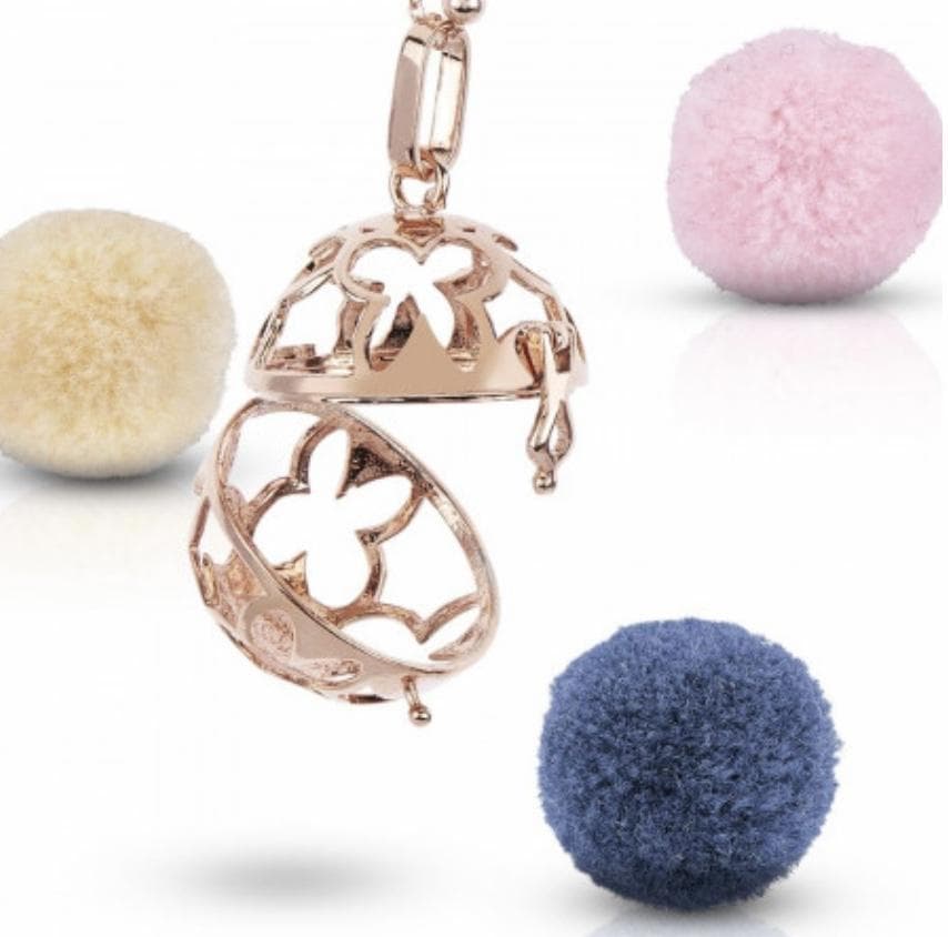 BOCCADAMO - Collana con batuffolo da profumare beige in Collane Alba Gioielli - Casoria, commercioVirtuoso.it