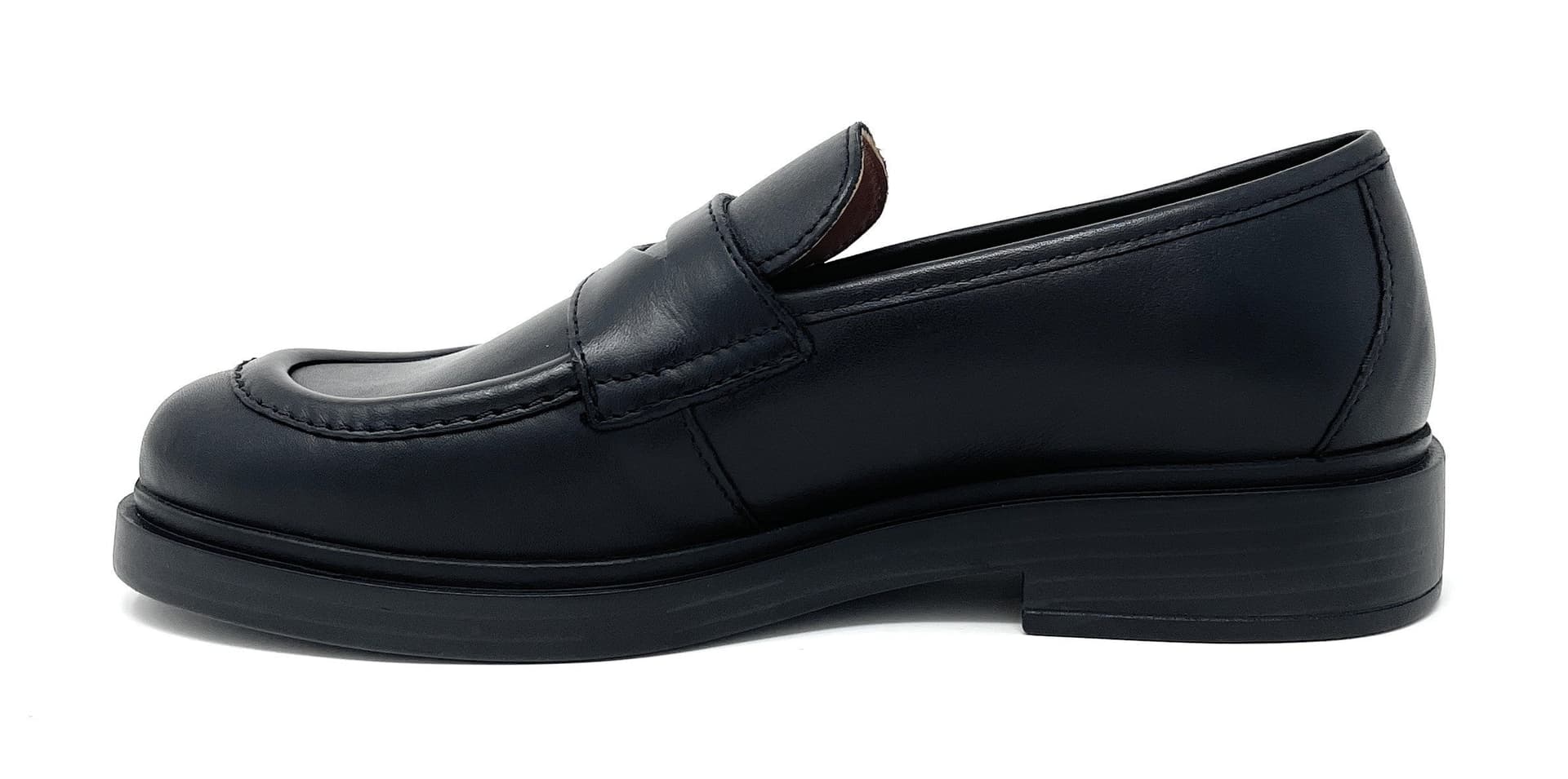 Vueva mocassini donna in pelle nero WS-503R03 in Loafer e mocassini Teresi Calzature - Marsala, commercioVirtuoso.it