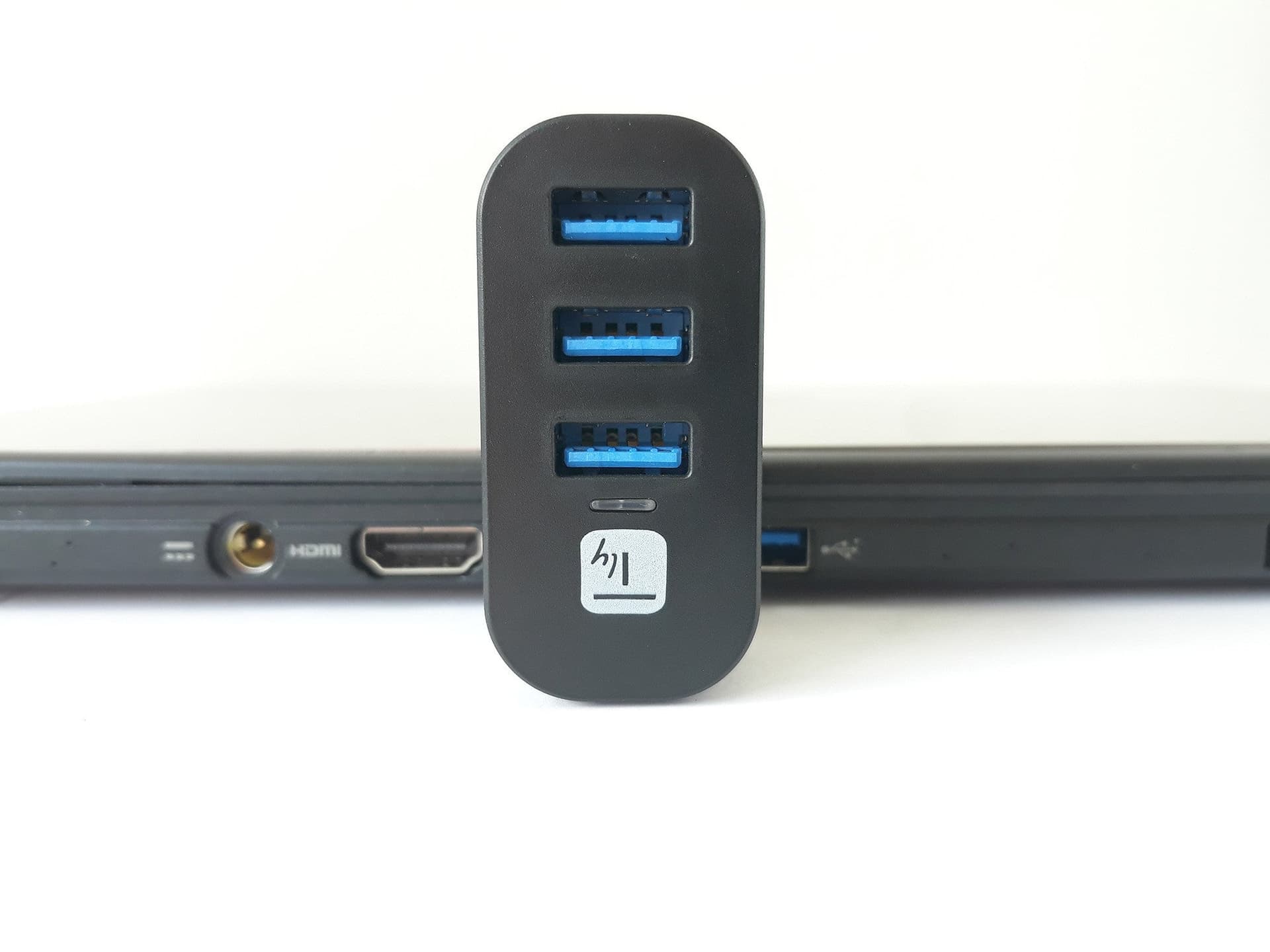 Mini Hub Rotante con 3 Porte USB 3.0 Nero in  Scontolo.net - Potenza, commercioVirtuoso.it