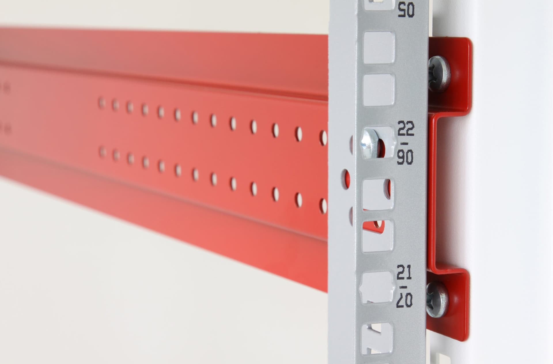 Armadio Server Rack 19'' 600x1000 27 Unita' Bianco serie IdealNET in  Scontolo.net - Potenza, commercioVirtuoso.it