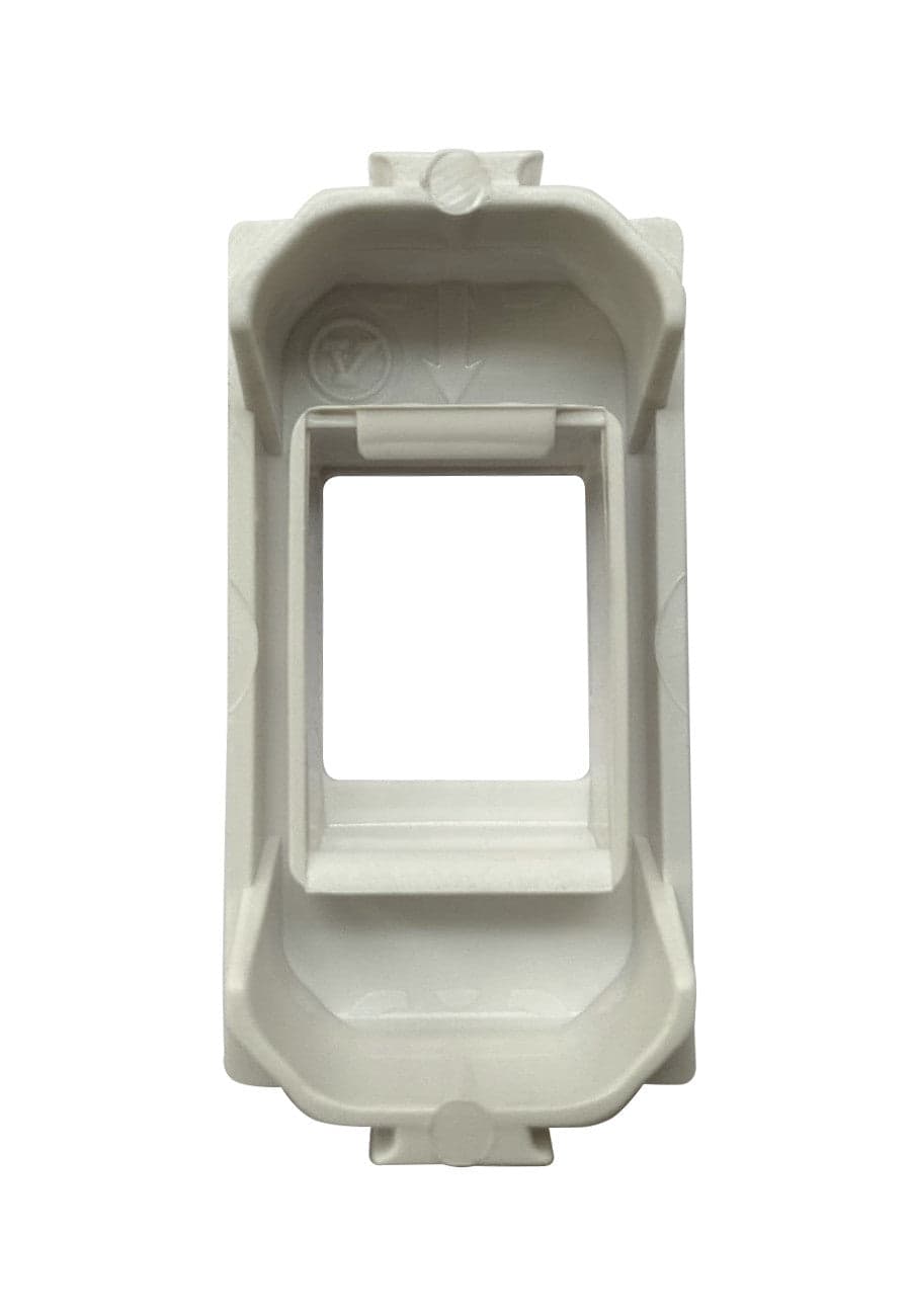 Adattatore Frutti RJ45 Ticino Matix Antibatterico Bianco in Prese a muro Scontolo.net - Potenza, commercioVirtuoso.it