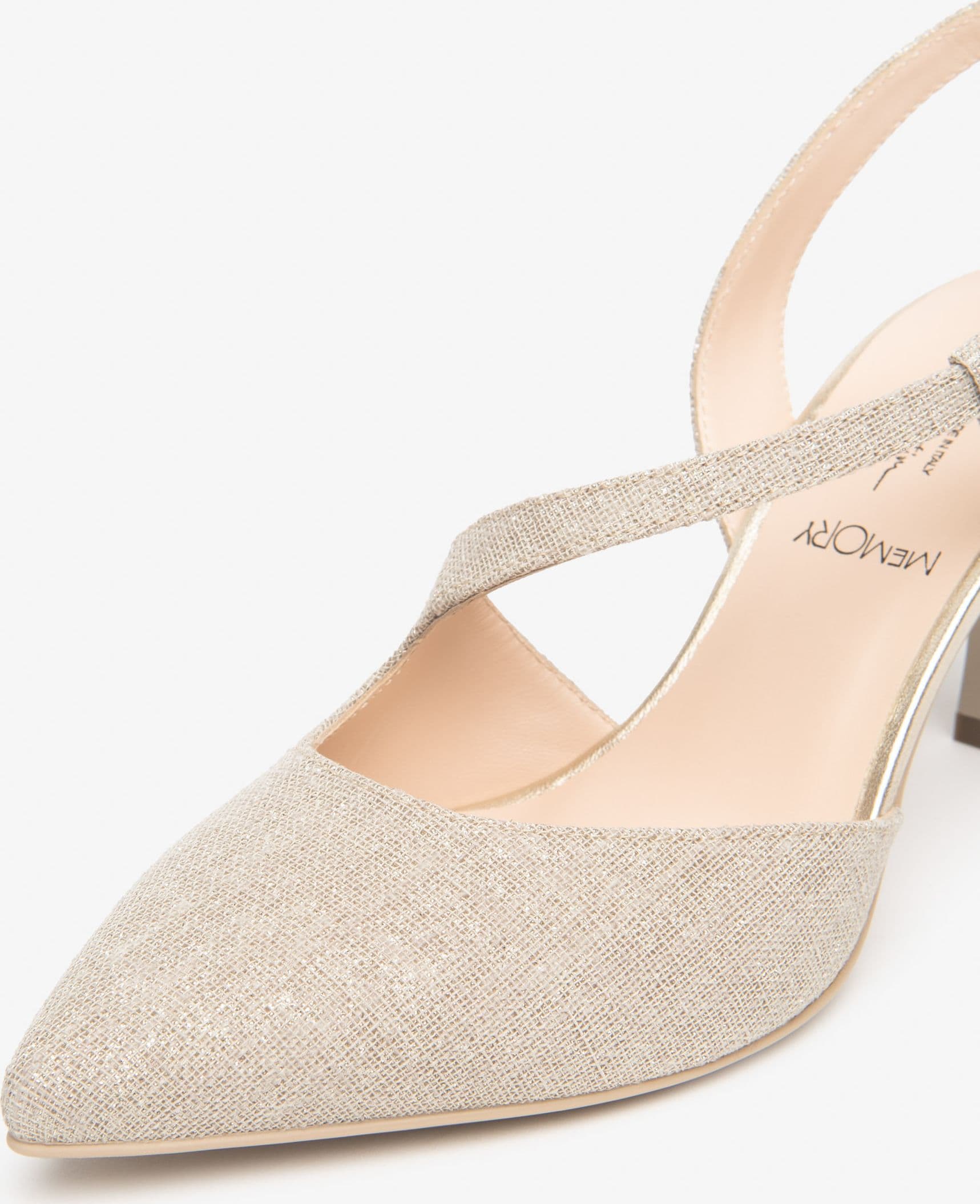 Nero Giardini slingback in tessuto glitter col.beige E607010DE412 in prodotto Teresi Calzature - Marsala, commercioVirtuoso.it