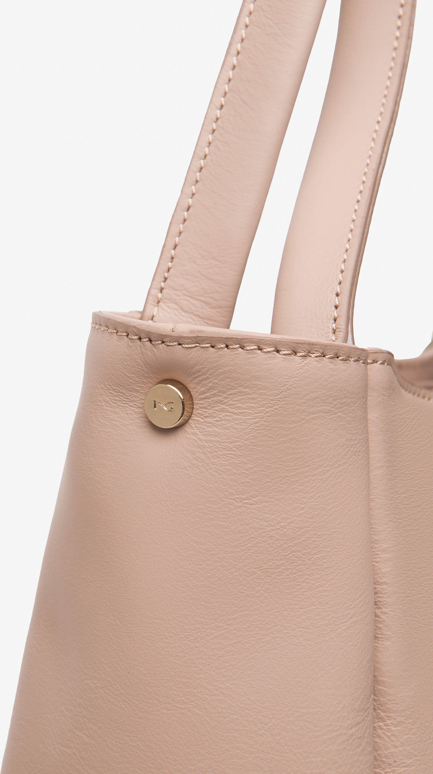 Nero Giardini borsa da donna a tracolla in pelle col. nudo E644151D626 in prodotto Teresi Calzature - Marsala, commercioVirtuoso.it