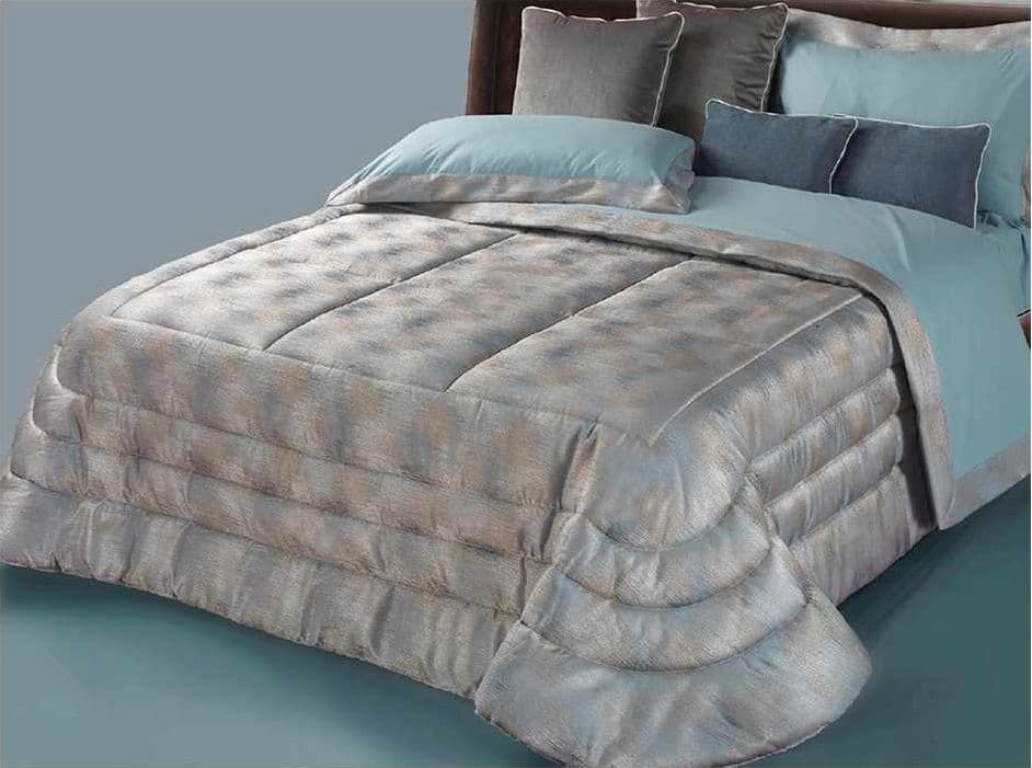CAPRI COLLEZIONE MON AMOUR ELEGANTE TRAPUNTA MATRIMONIALE IN COTONE E POLIESTERE DISPONIBILE IN DUE VARIANTI in Trapunte La Bottega del Risparmio - Bari, commercioVirtuoso.it
