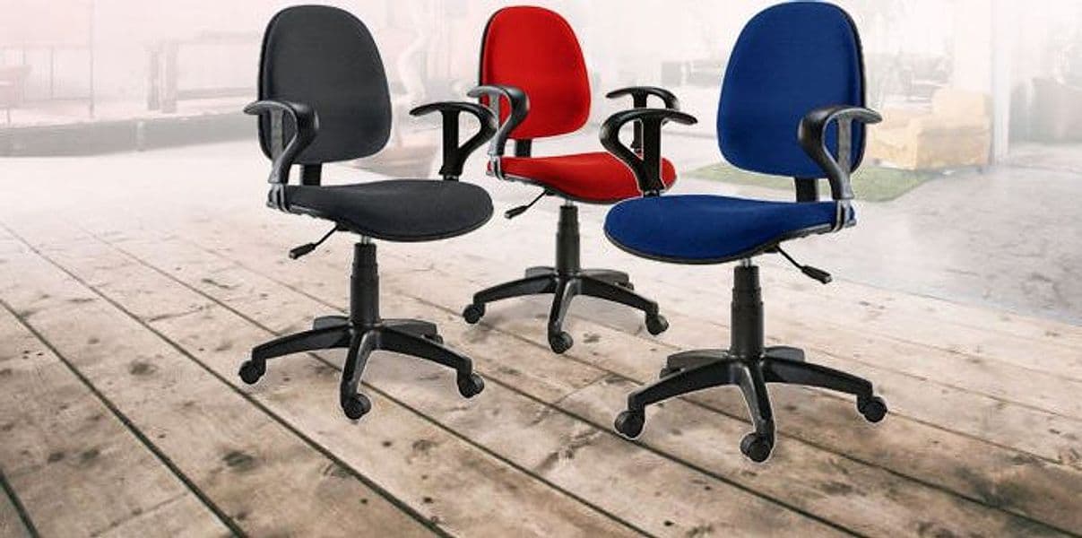 Sedia per Ufficio Easy Colore Rosso in Sedie da scrivania Scontolo.net - Potenza, commercioVirtuoso.it